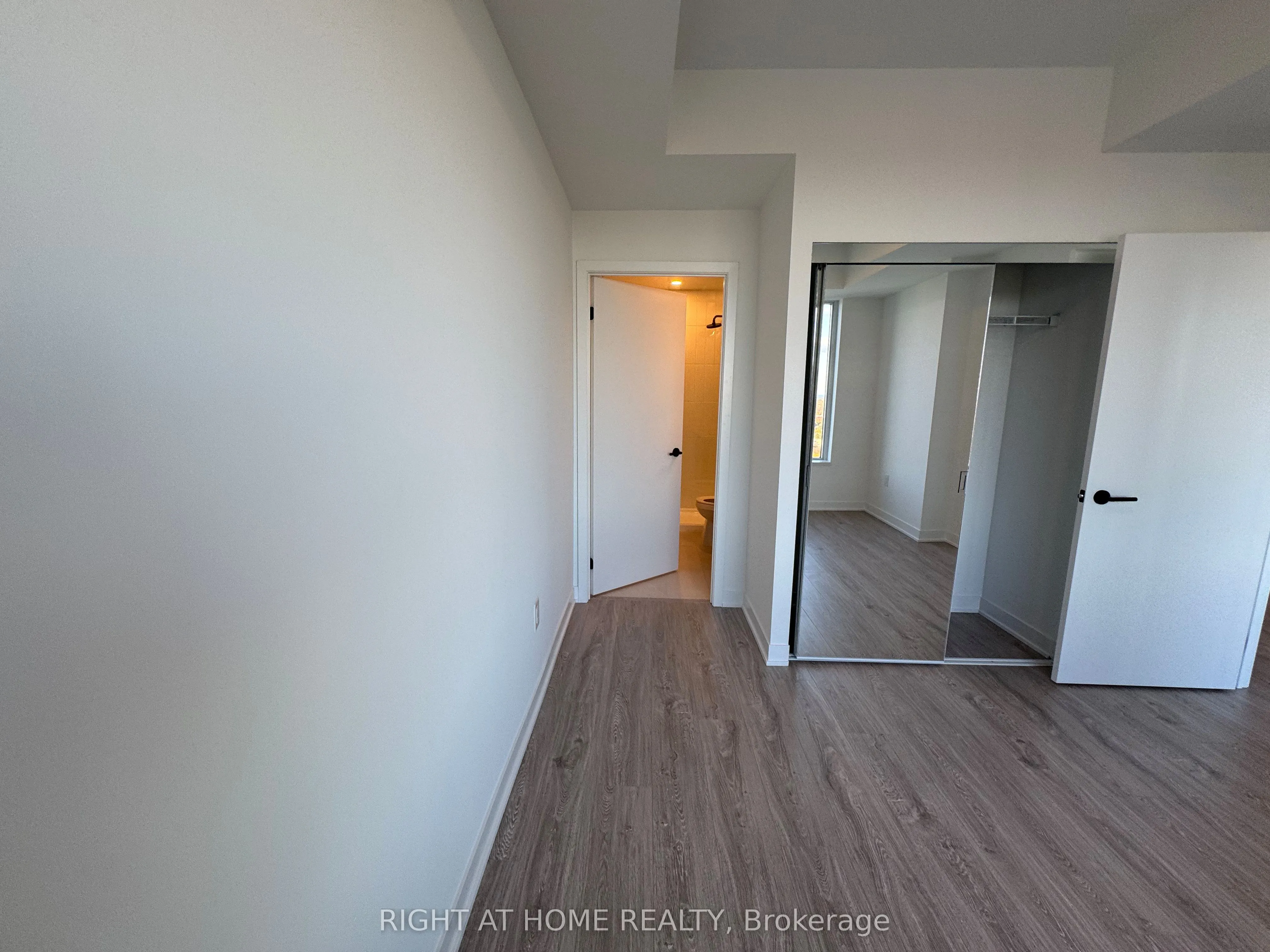 2495 Eglinton Avenue W, #2111