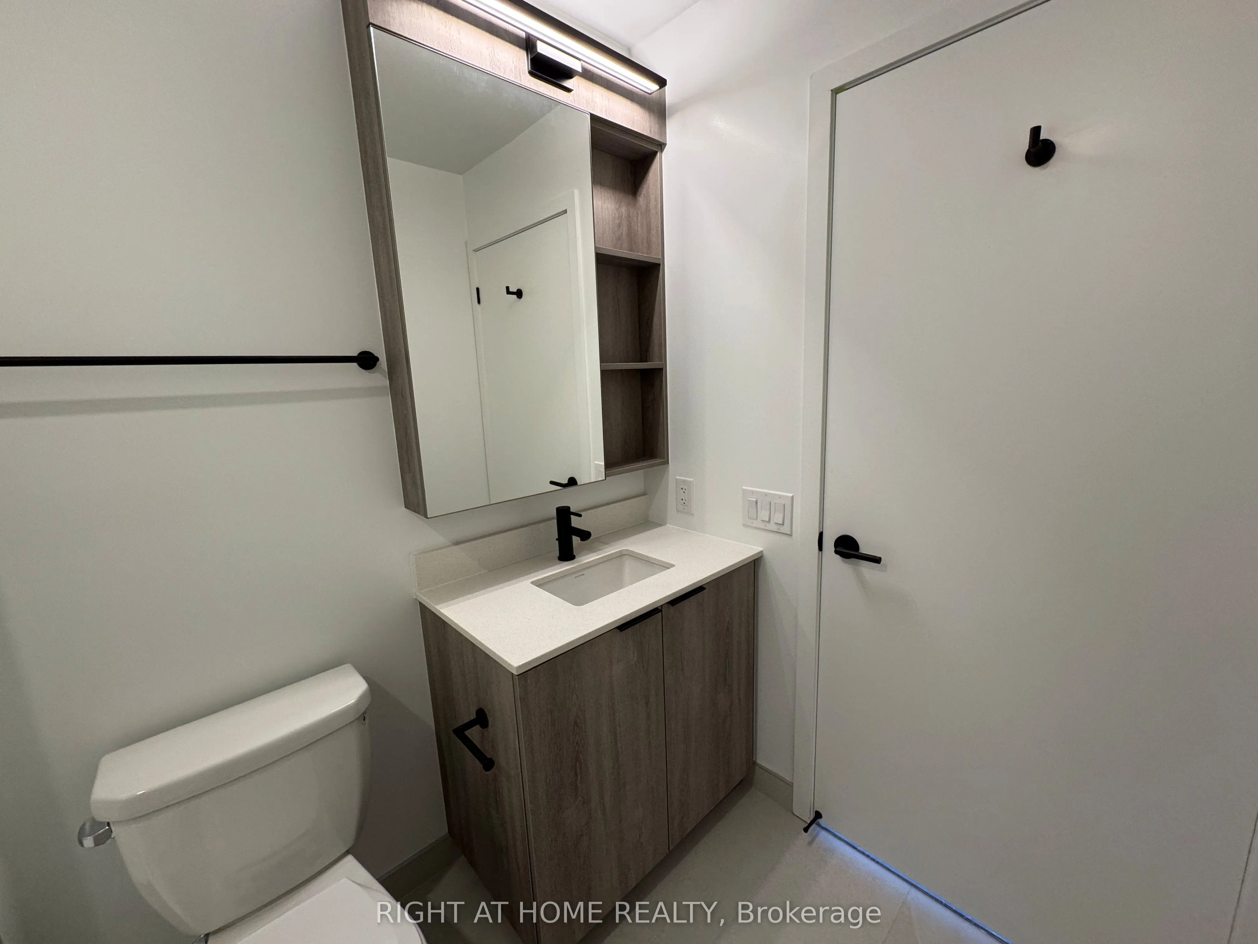 2495 Eglinton Avenue W, #2111