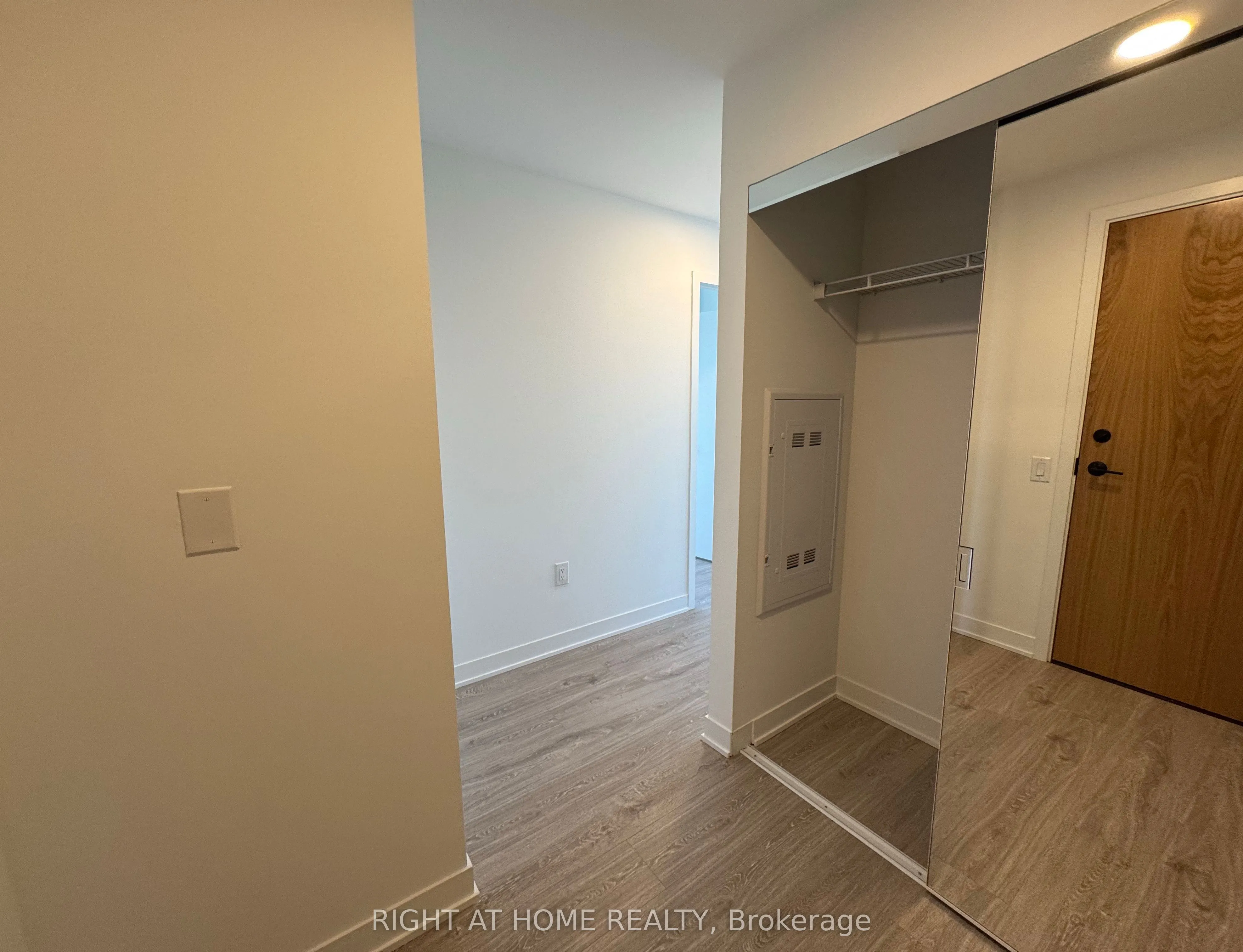 2495 Eglinton Avenue W, #2111