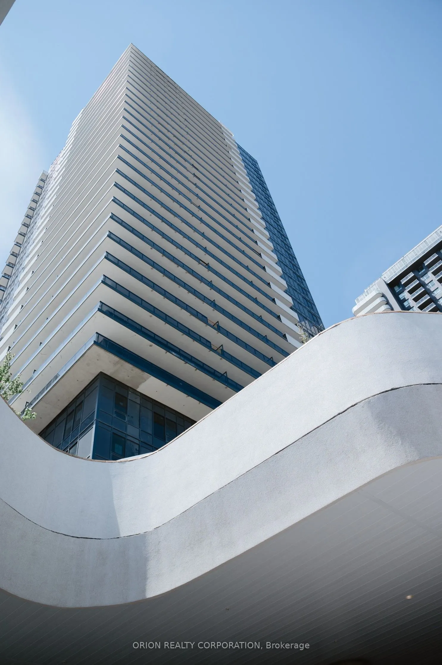 5105 Hurontario Street, #A-1704