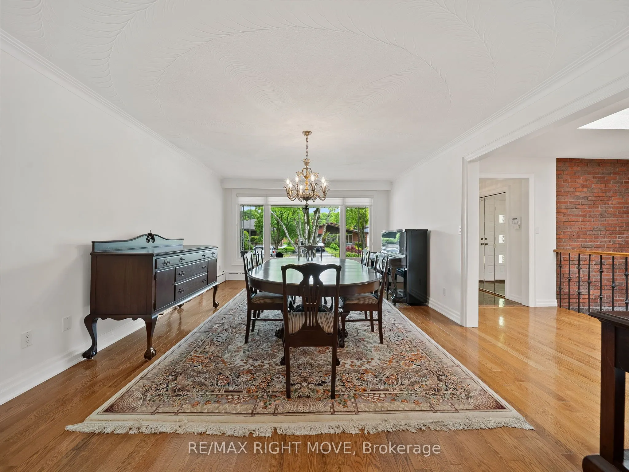 22 Ladyshot Crescent