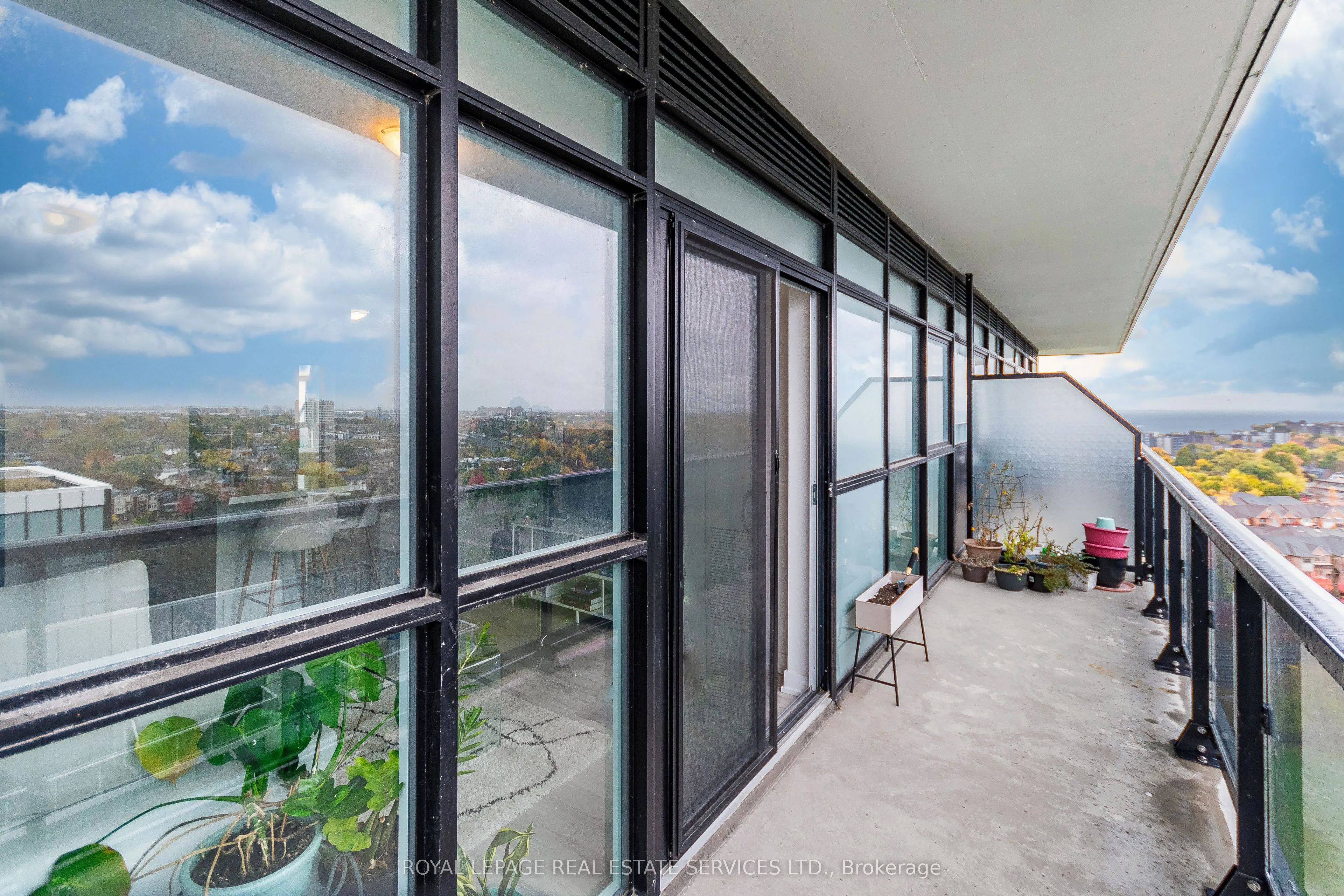 251 Manitoba Street, #1509