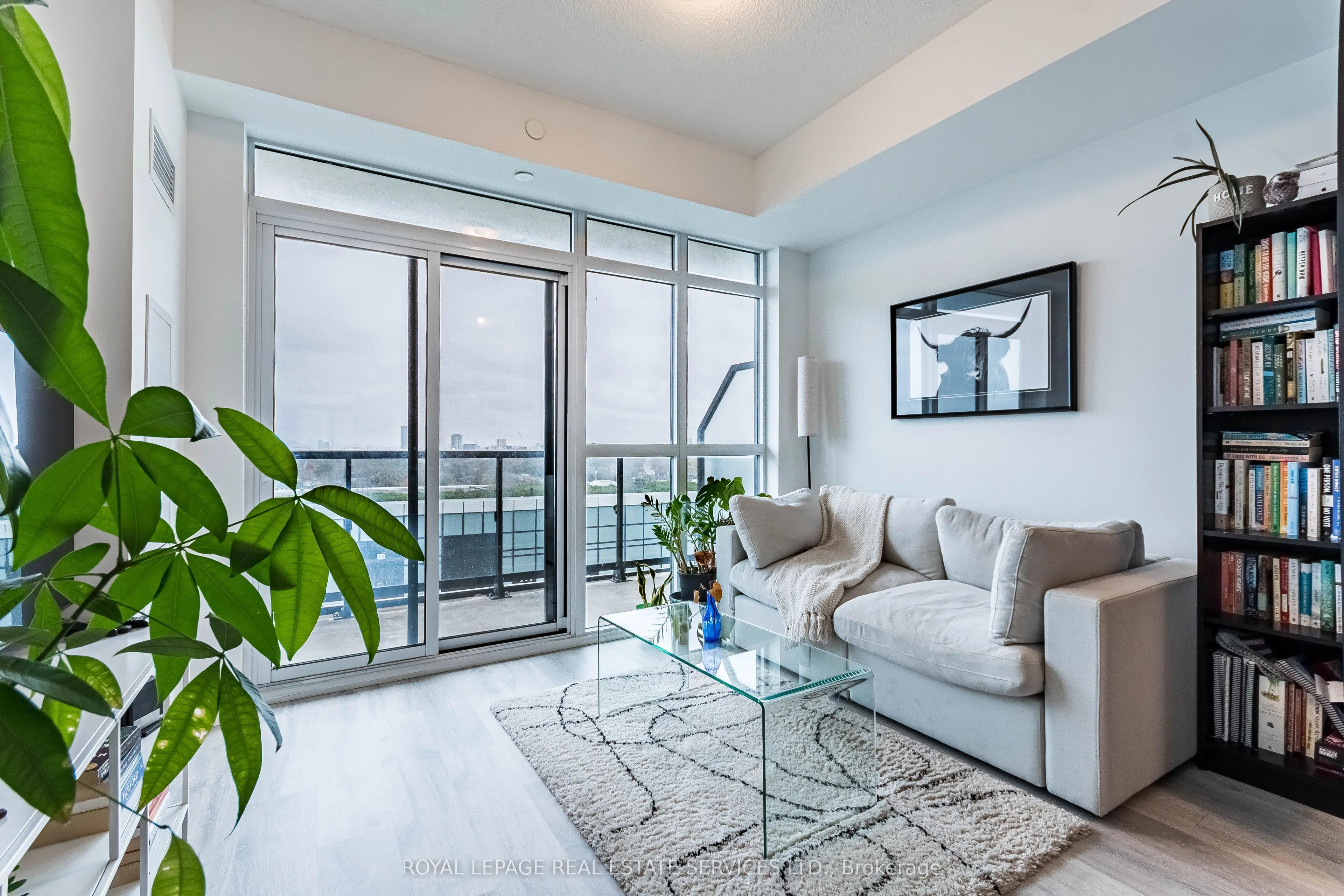 251 Manitoba Street, #1509