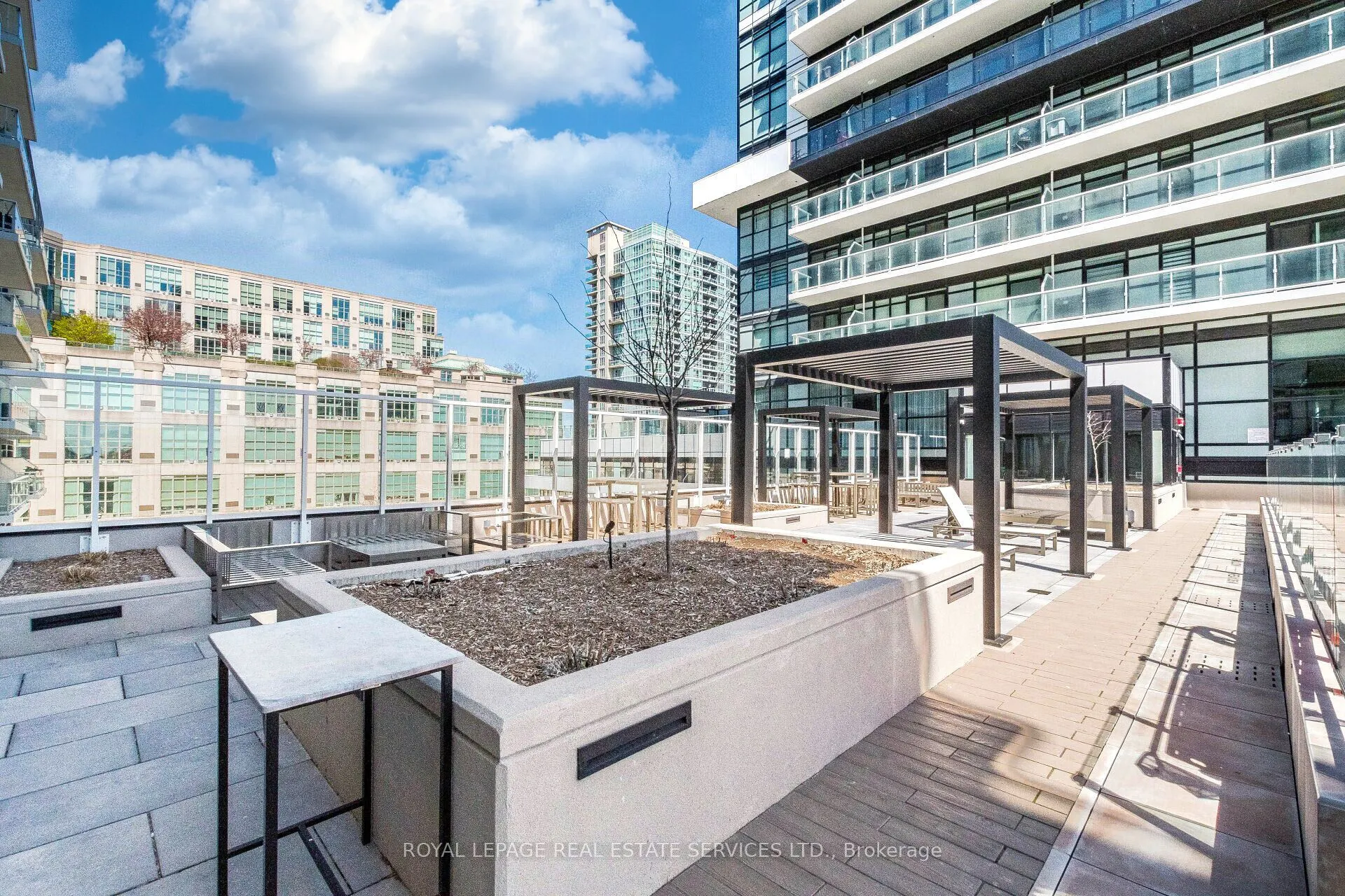 251 Manitoba Street, #1509