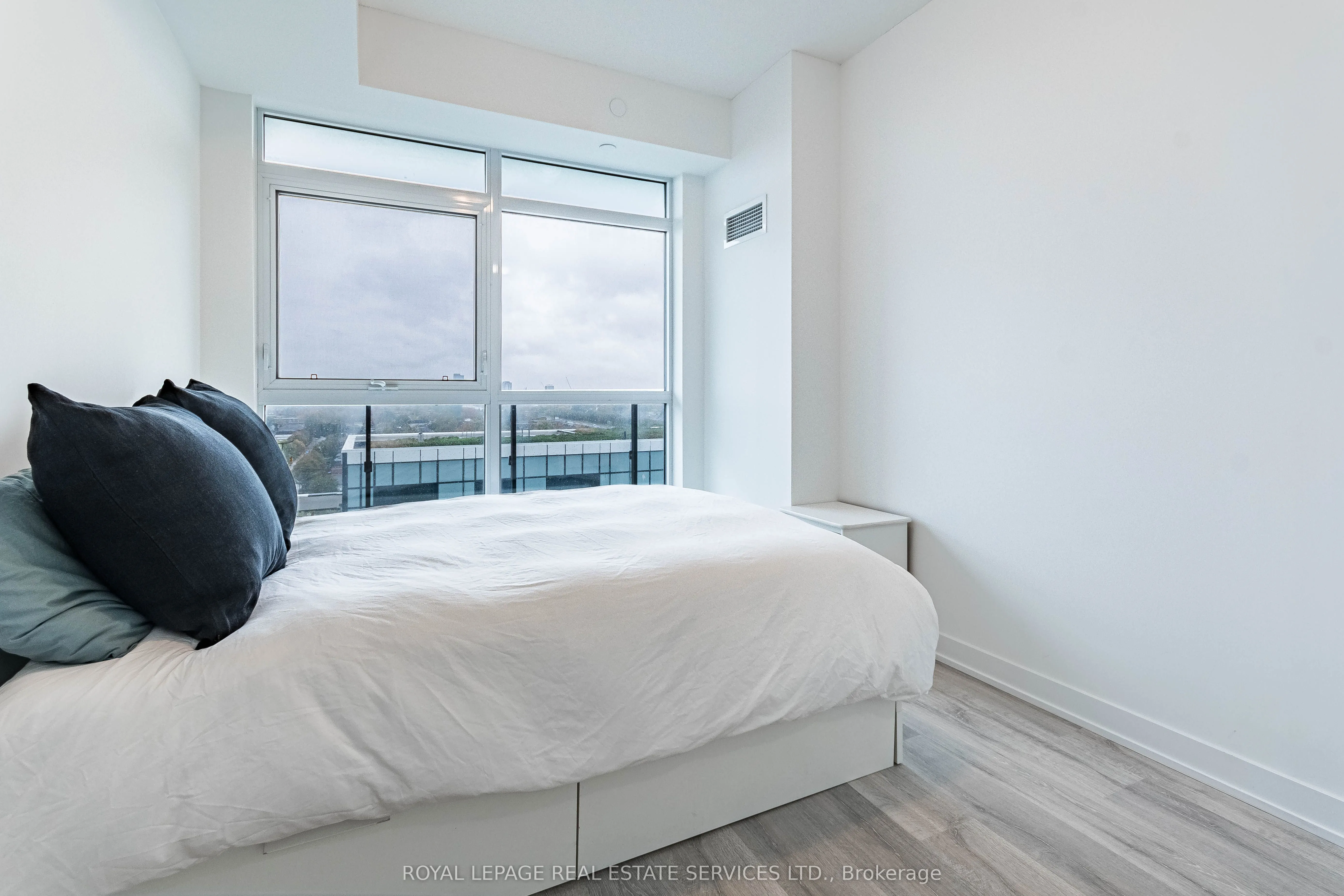 251 Manitoba Street, #1509