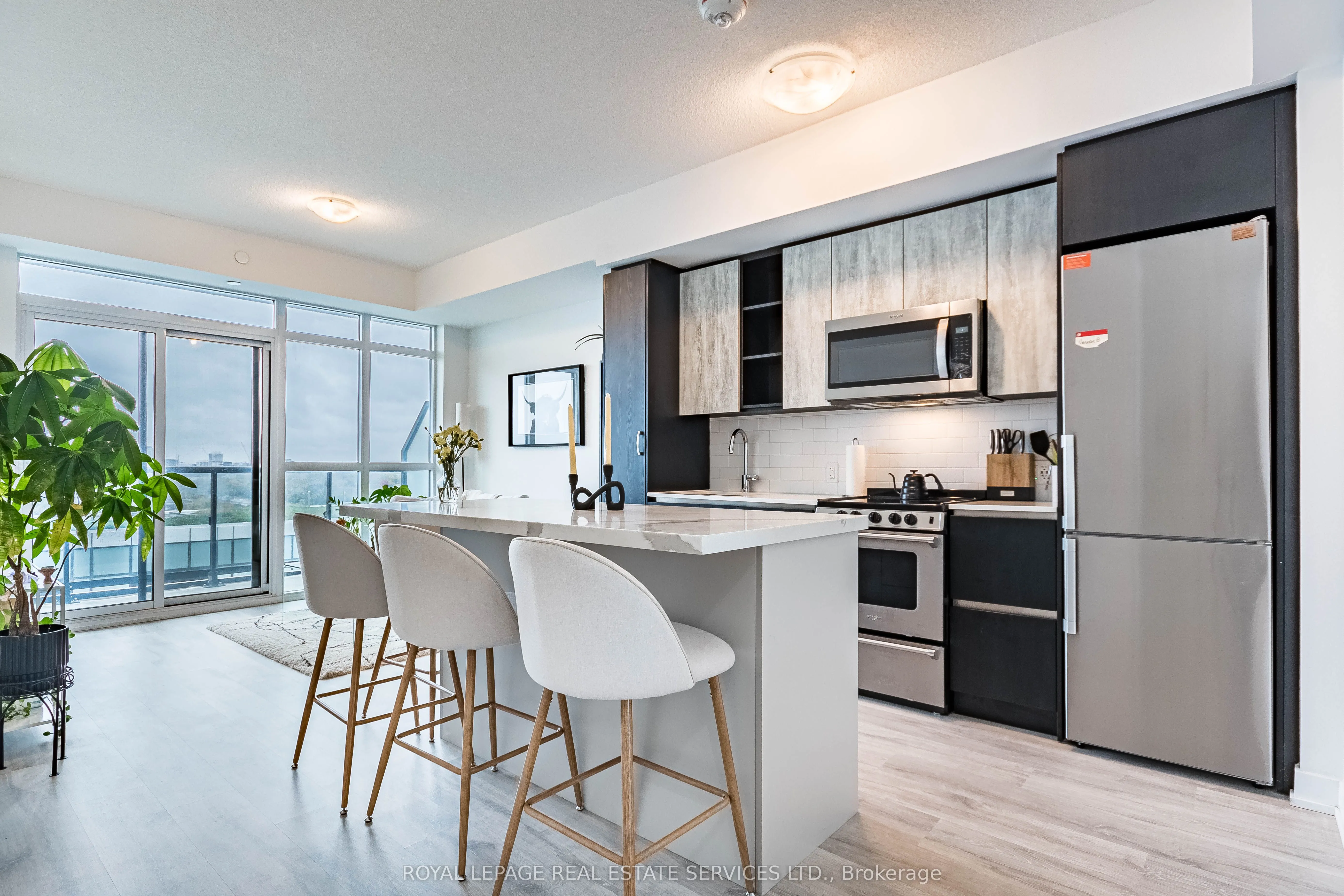 251 Manitoba Street, #1509