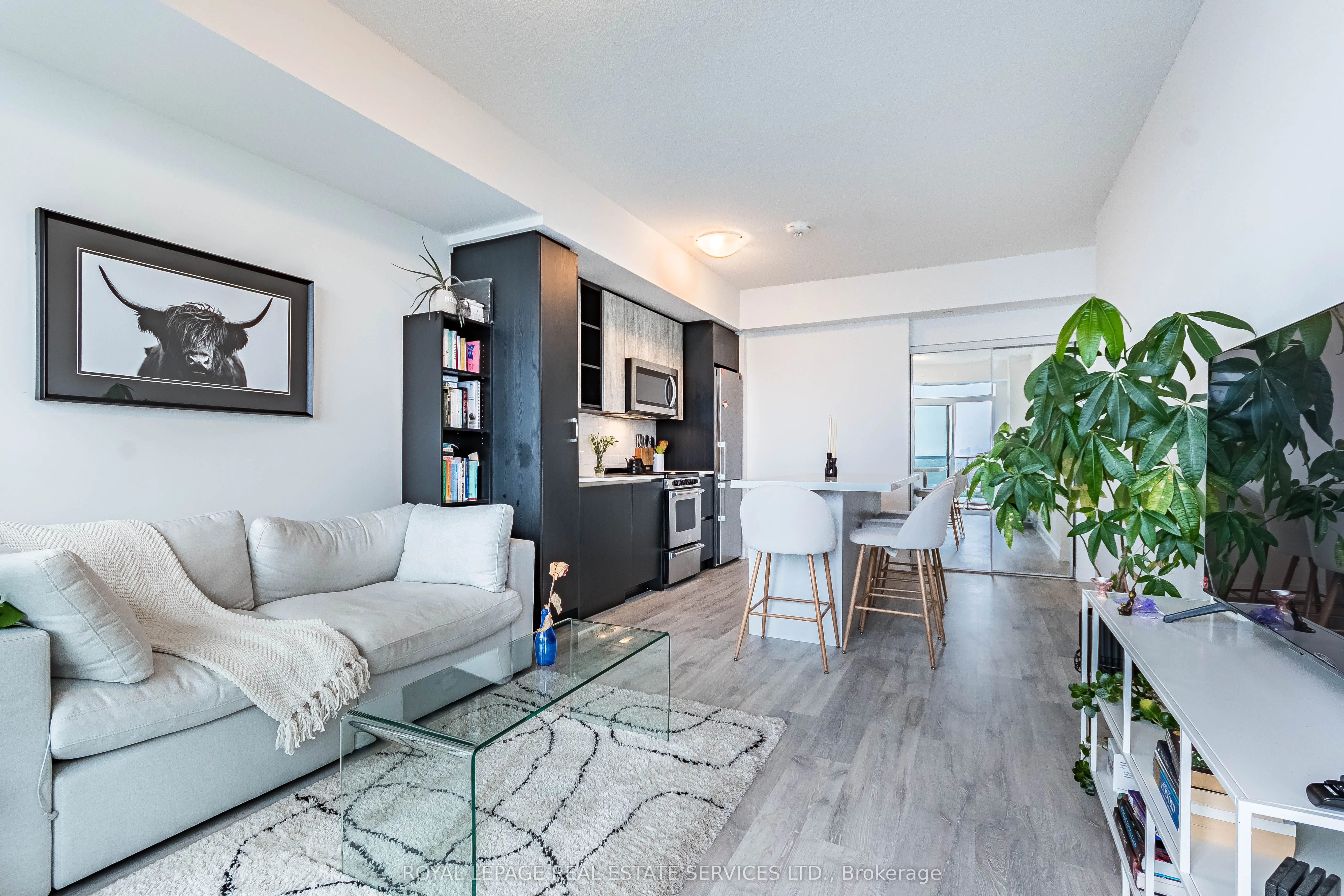 251 Manitoba Street, #1509