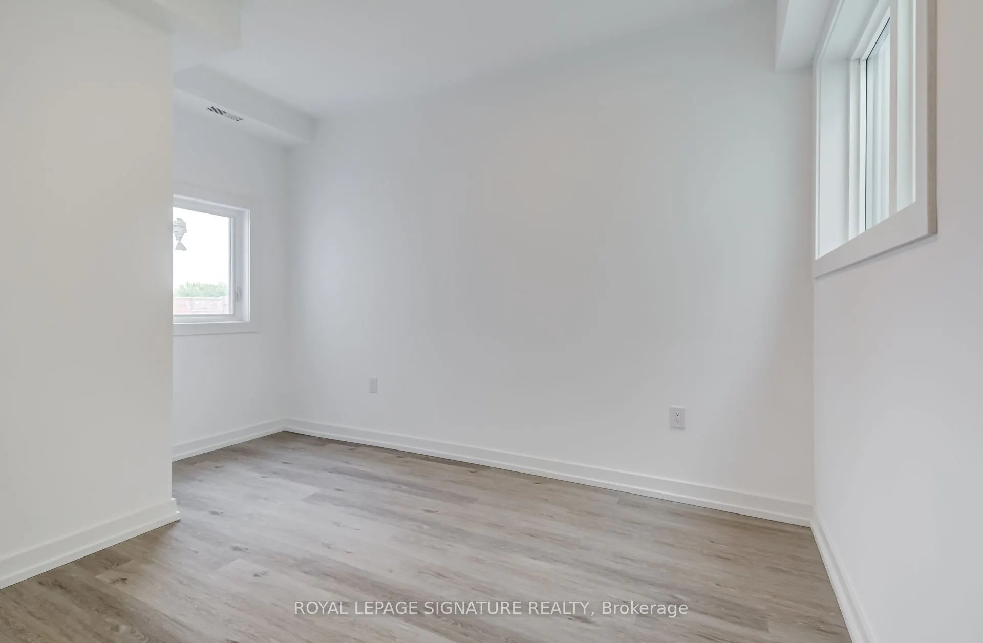 3039 Dundas Street W, #8