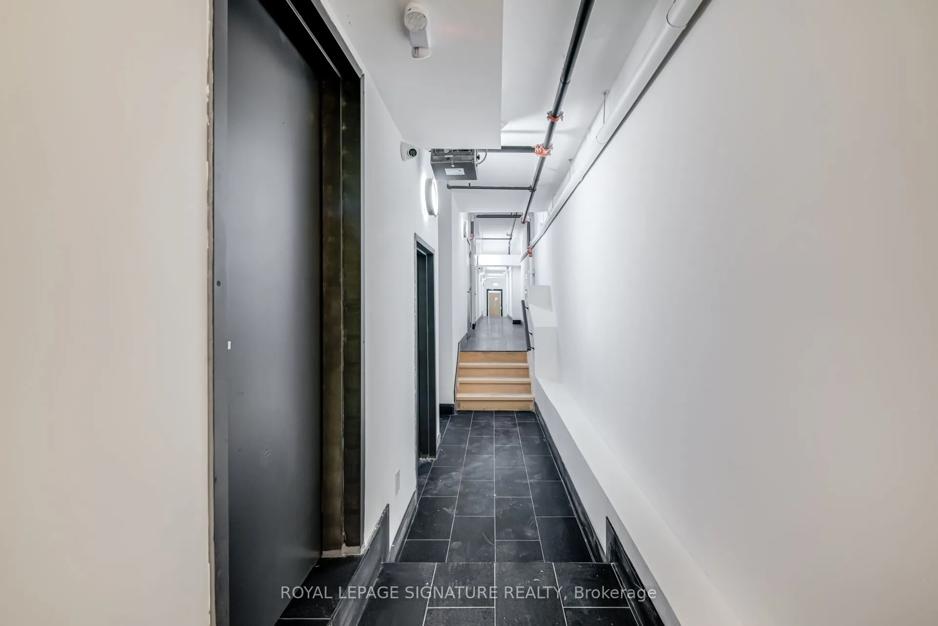 3039 Dundas Street W, #8