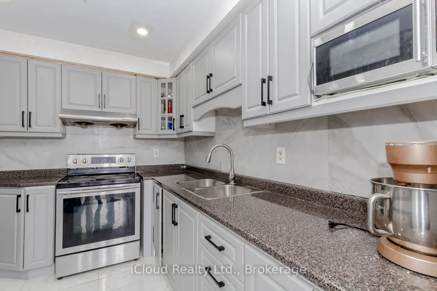 7406 Darcel Avenue E, #Unit 1