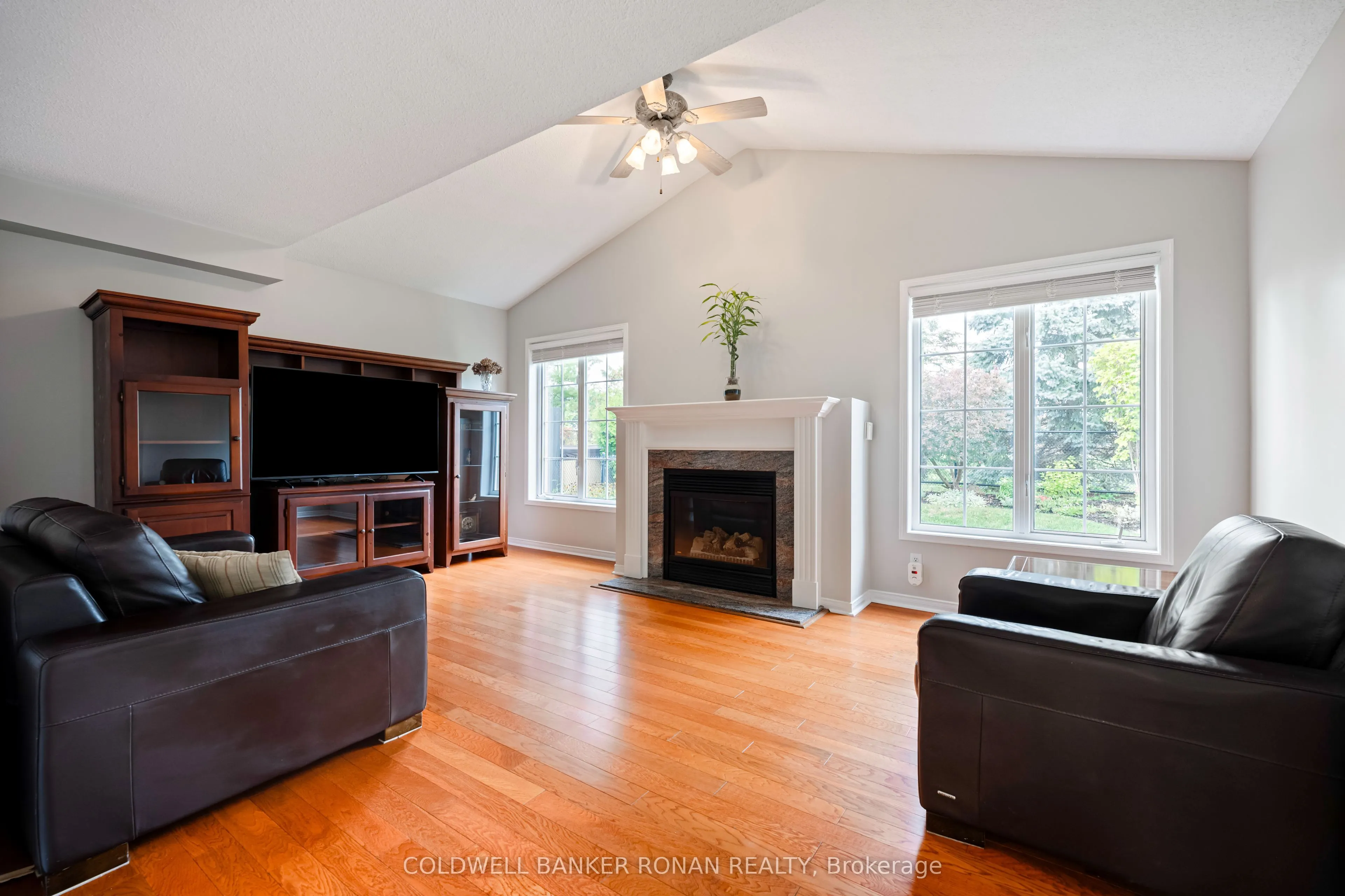 44 Baccarat Crescent