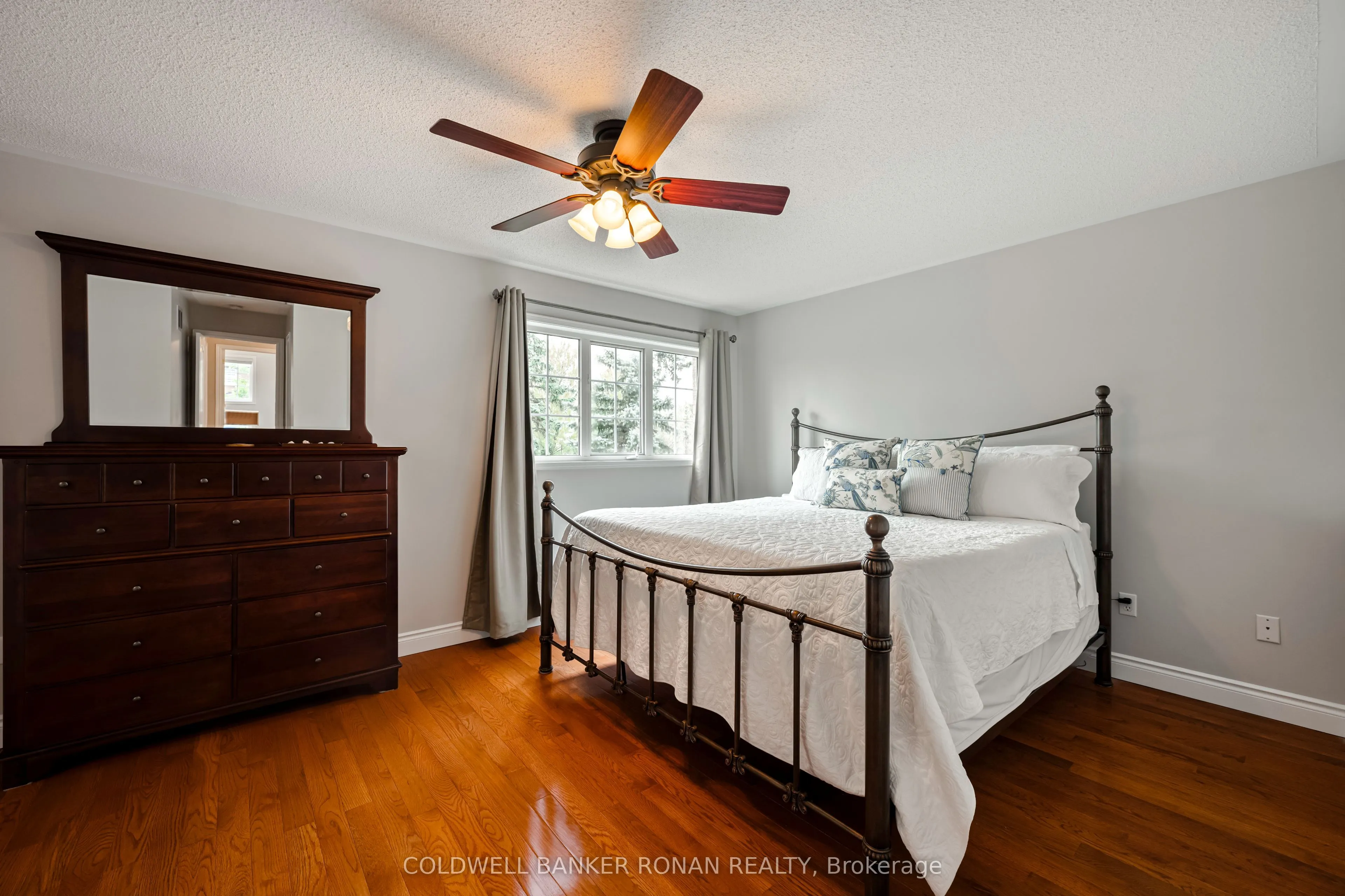 44 Baccarat Crescent