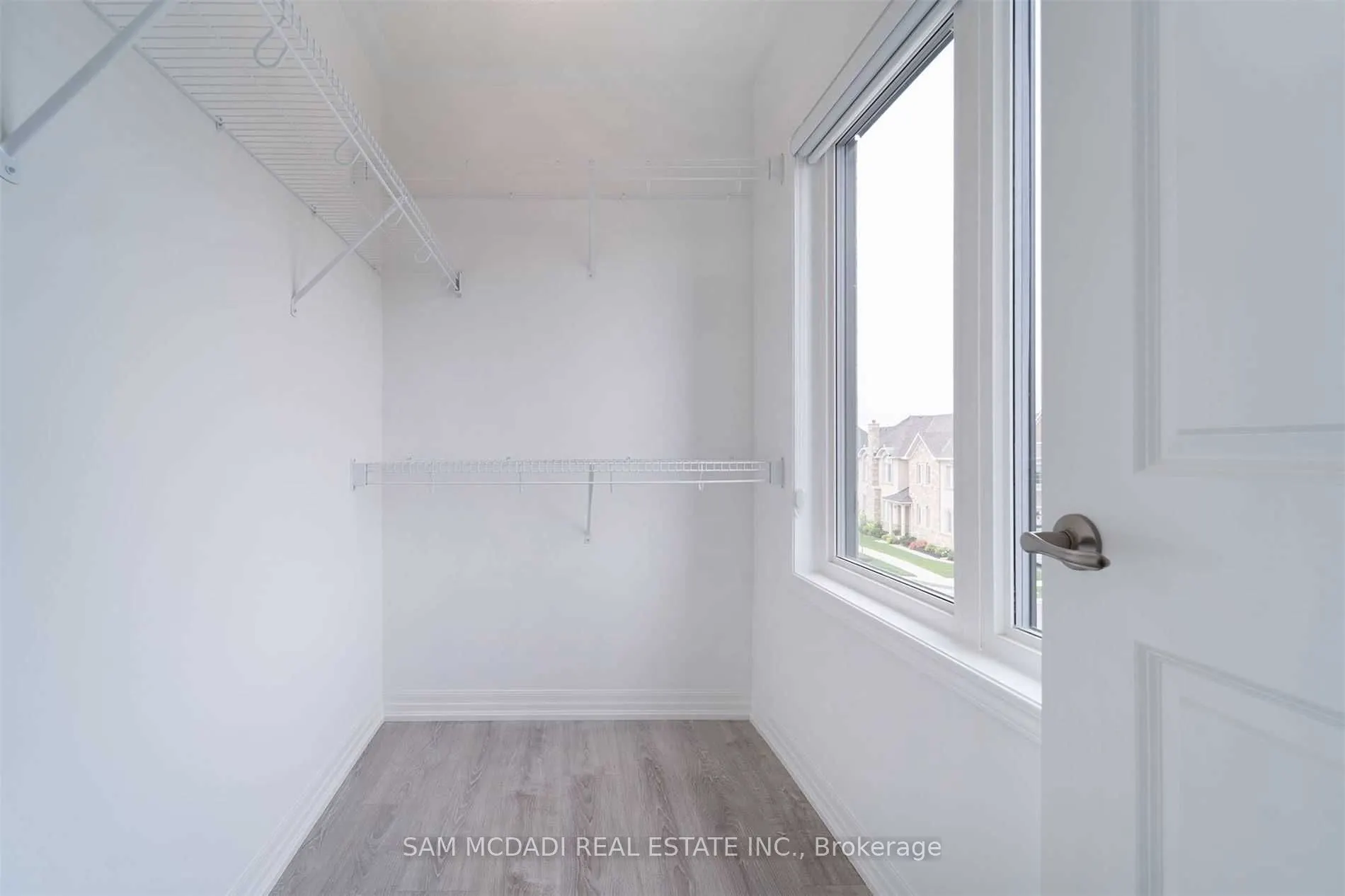 70 Huguenot Road, #59