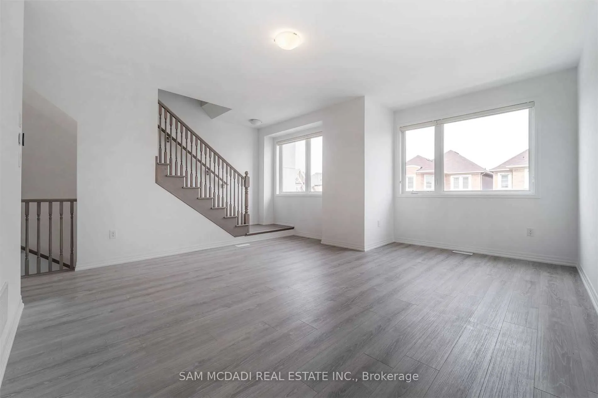 70 Huguenot Road, #59