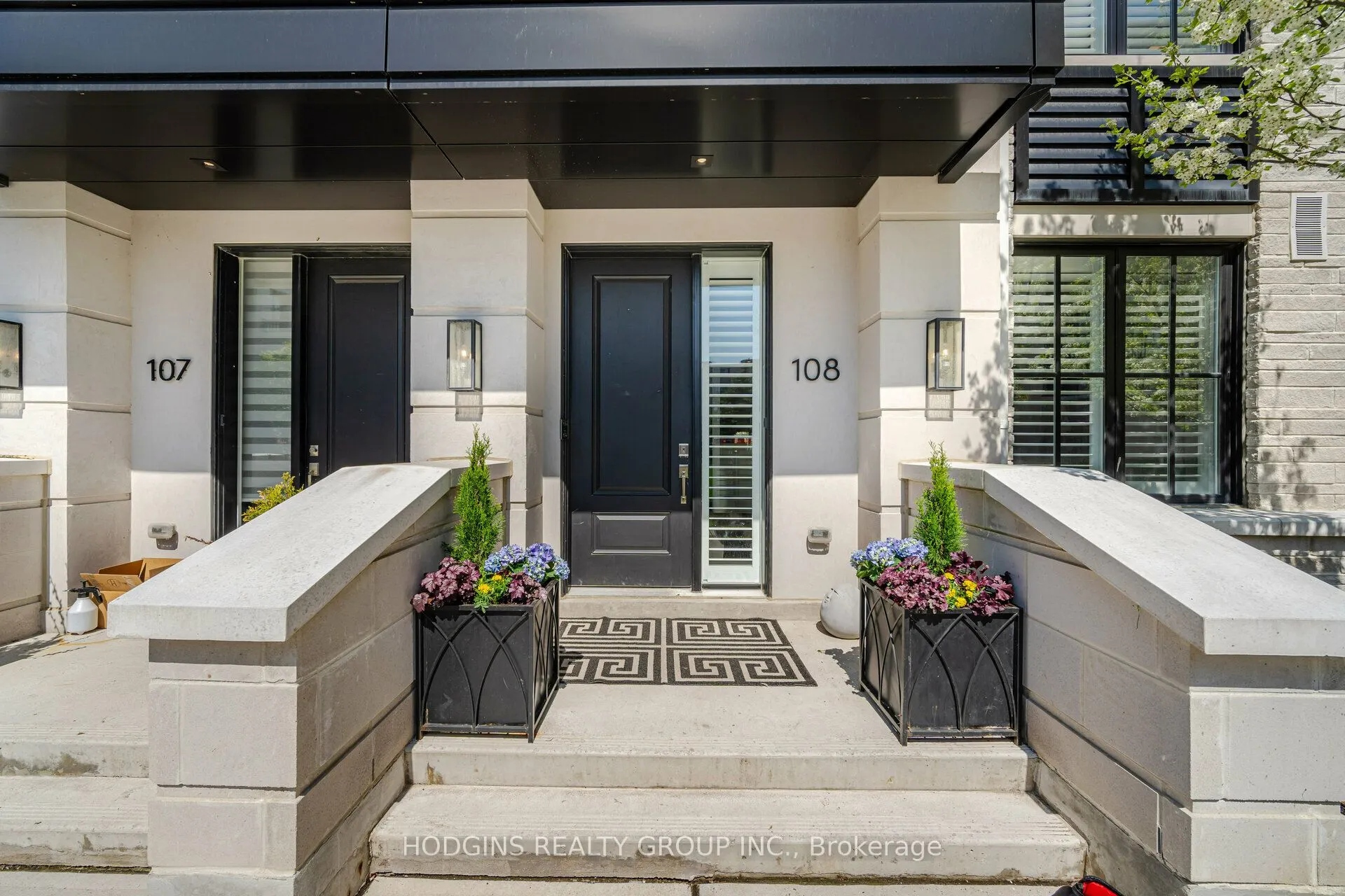 1180 Cawthra Road, #108