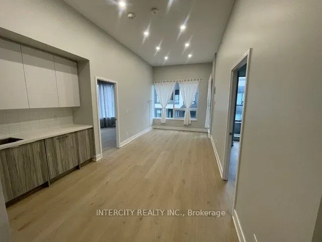 297 Oak Walk Drive, #409