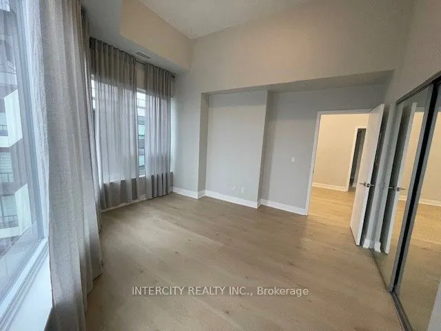 297 Oak Walk Drive, #409