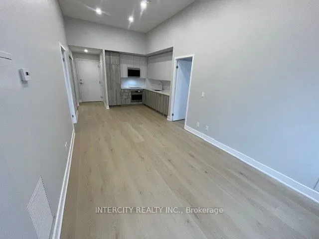 297 Oak Walk Drive, #409