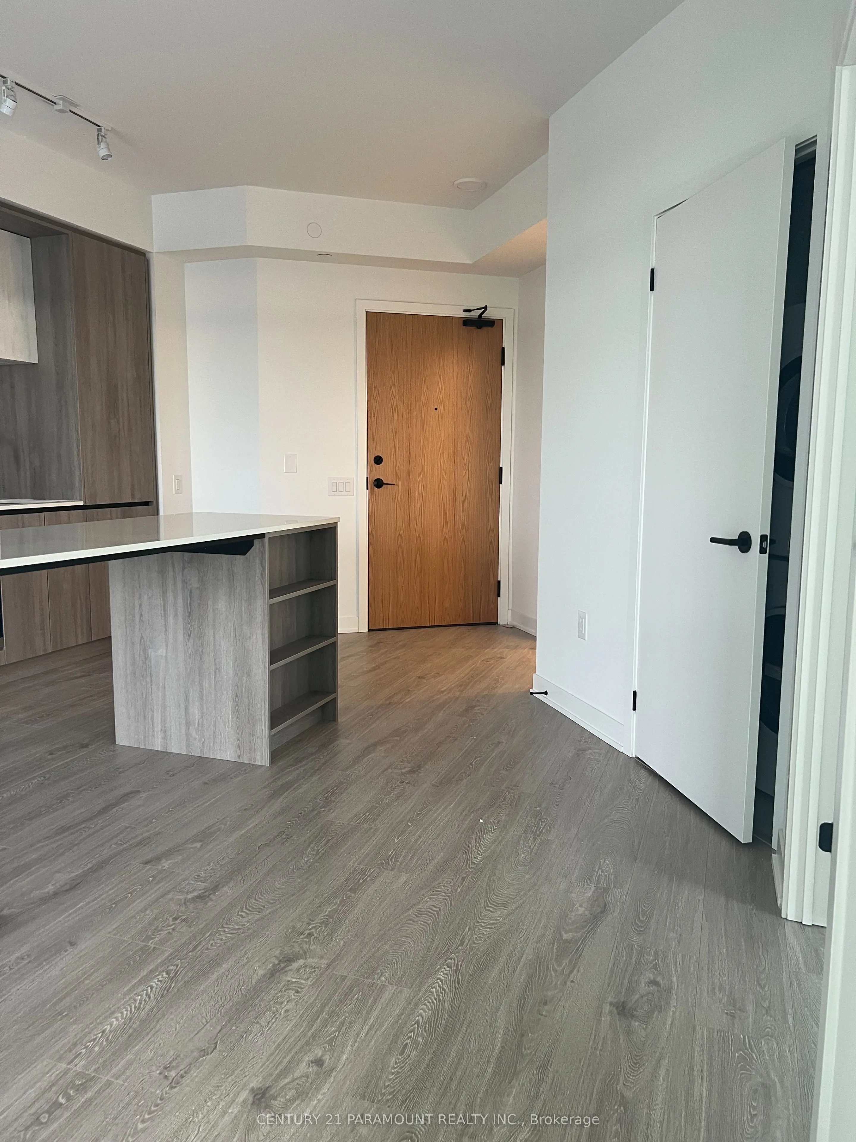 2495 Eglinton Avenue W, #2206