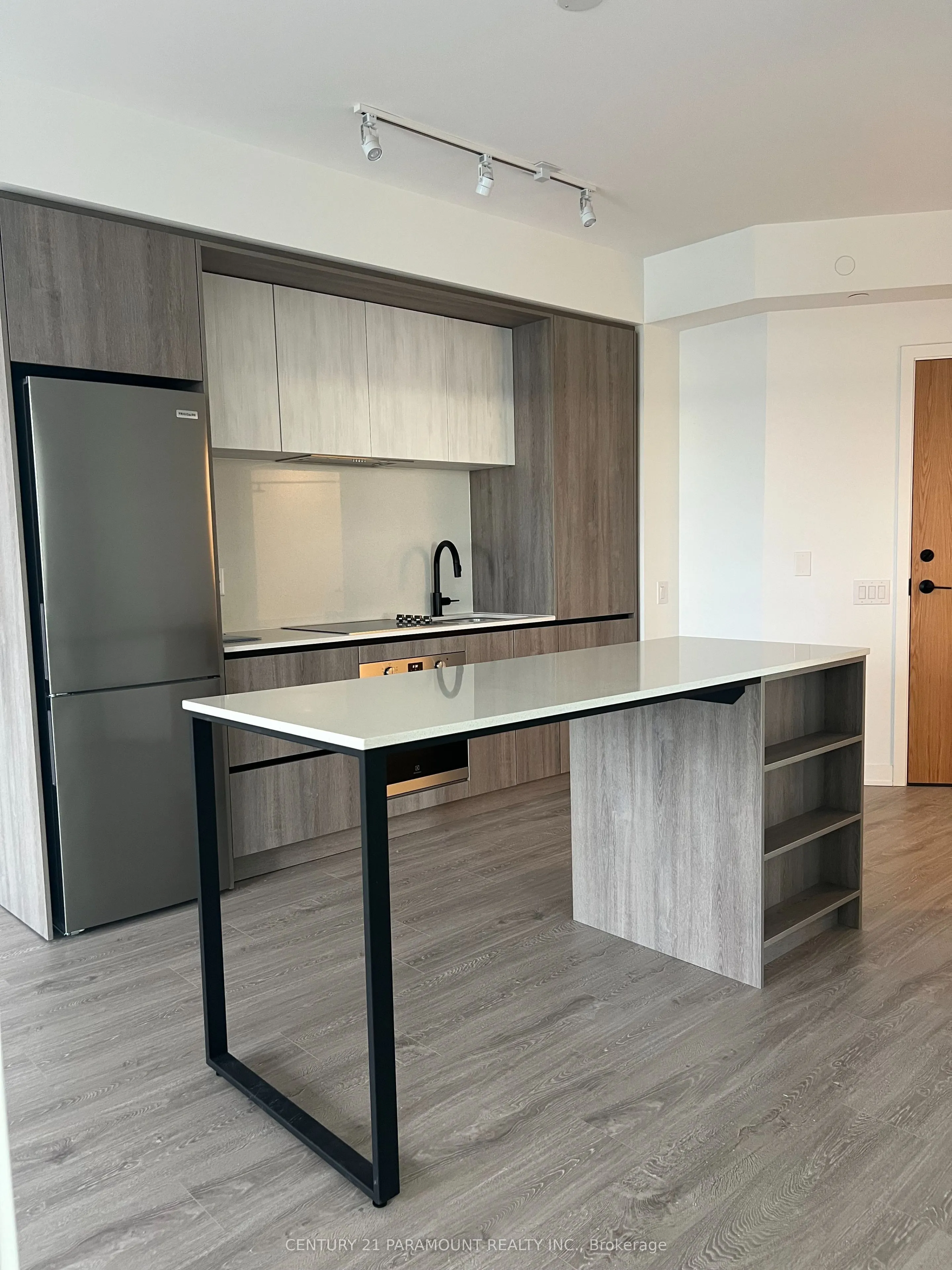 2495 Eglinton Avenue W, #2206