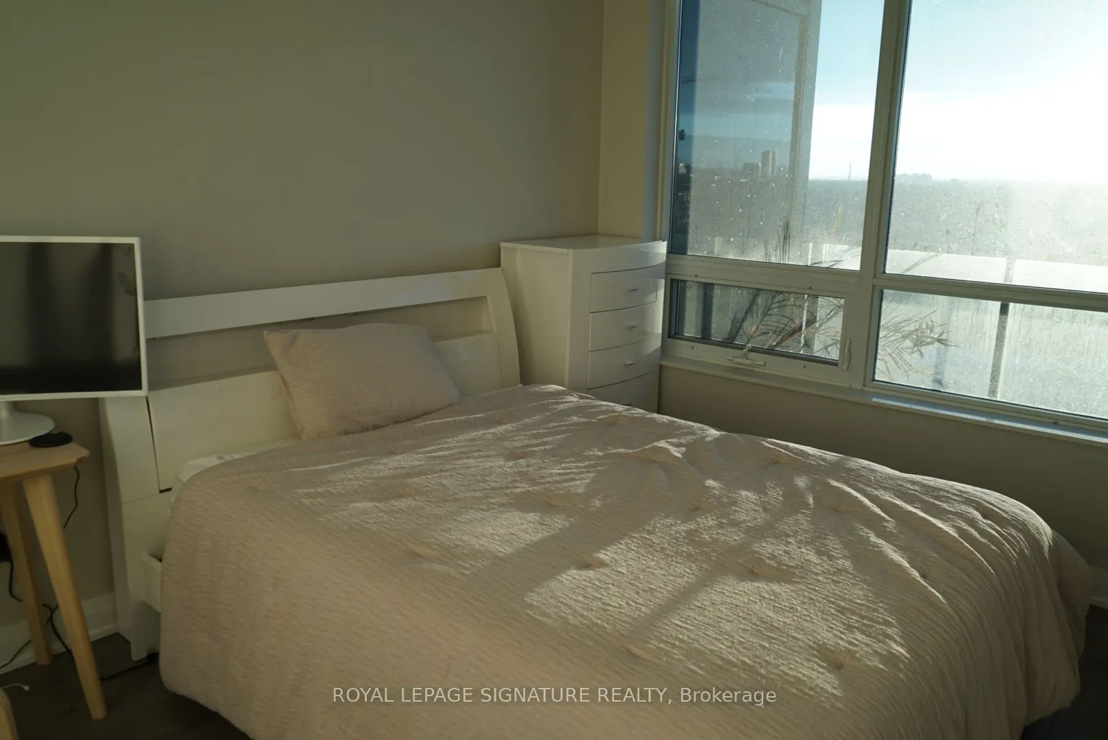 36 Park Lawn Road, #1104