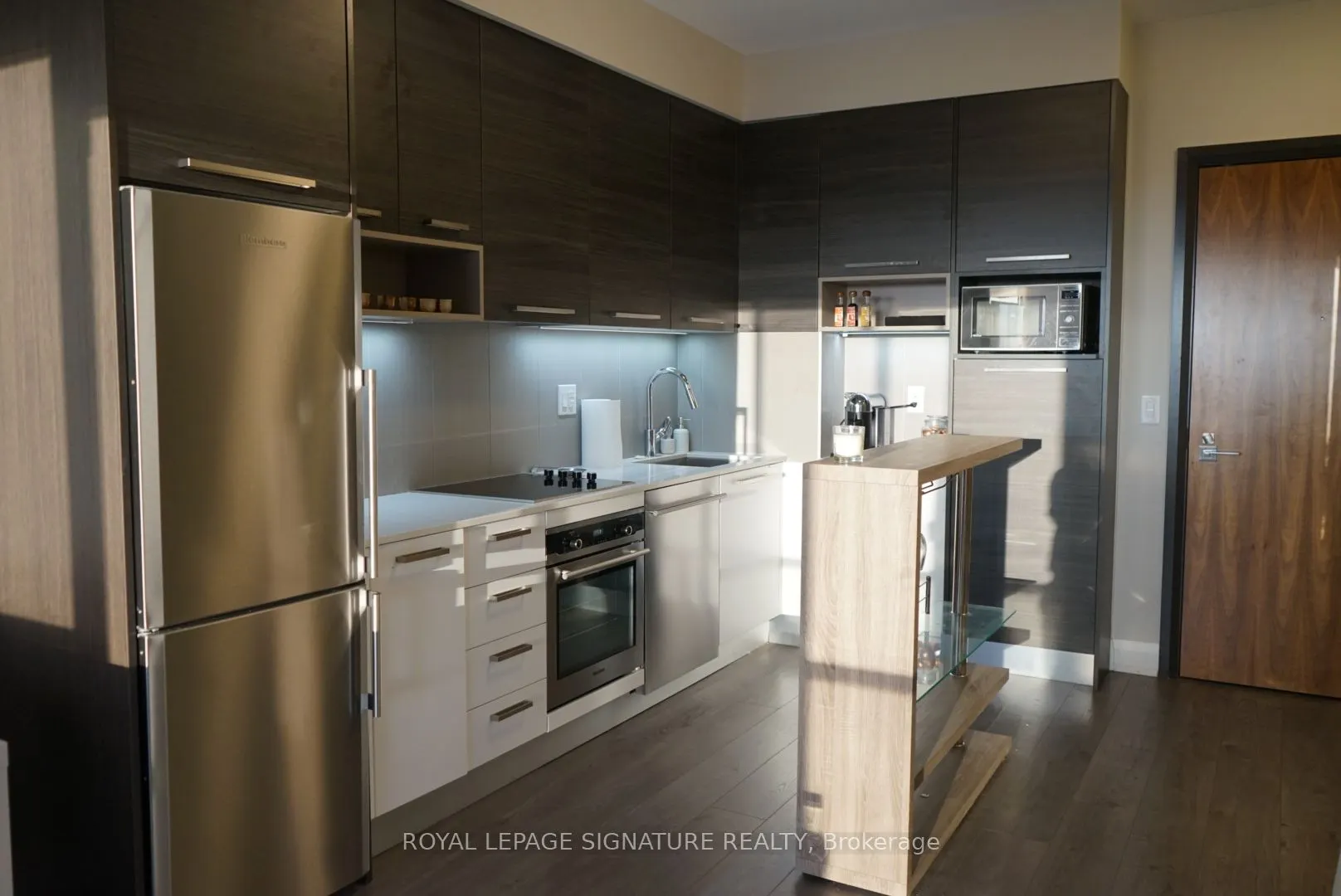 36 Park Lawn Road, #1104