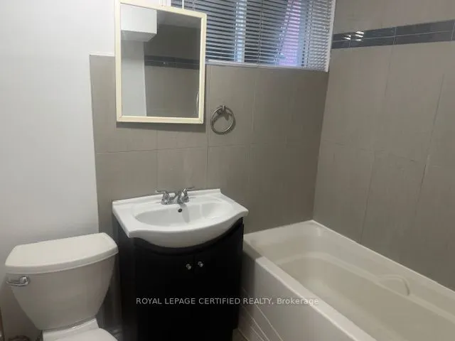 6 Prince Charles Drive, #Lower