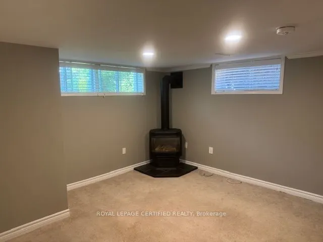 6 Prince Charles Drive, #Lower