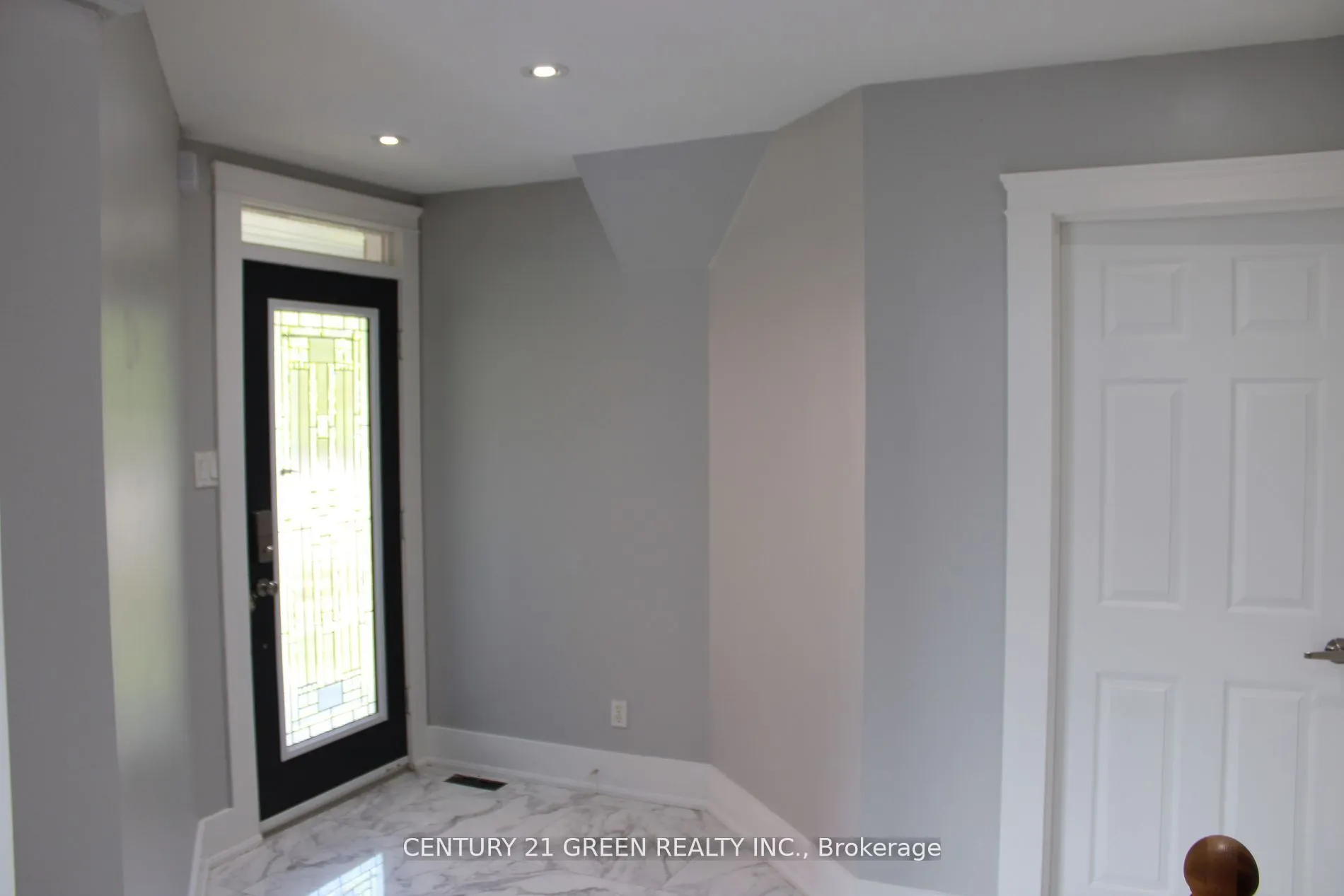 7306 Aldercrest Drive