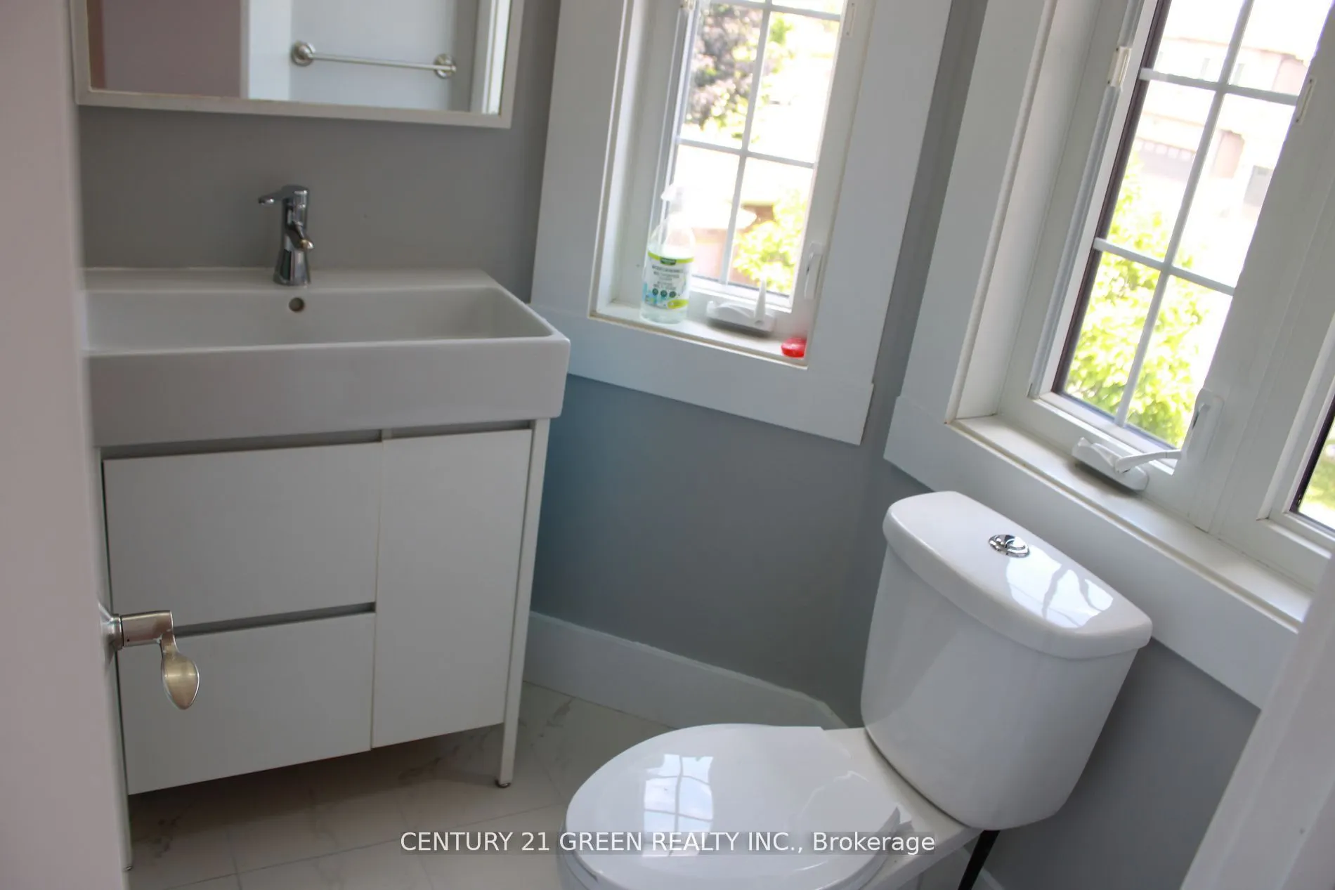 7306 Aldercrest Drive