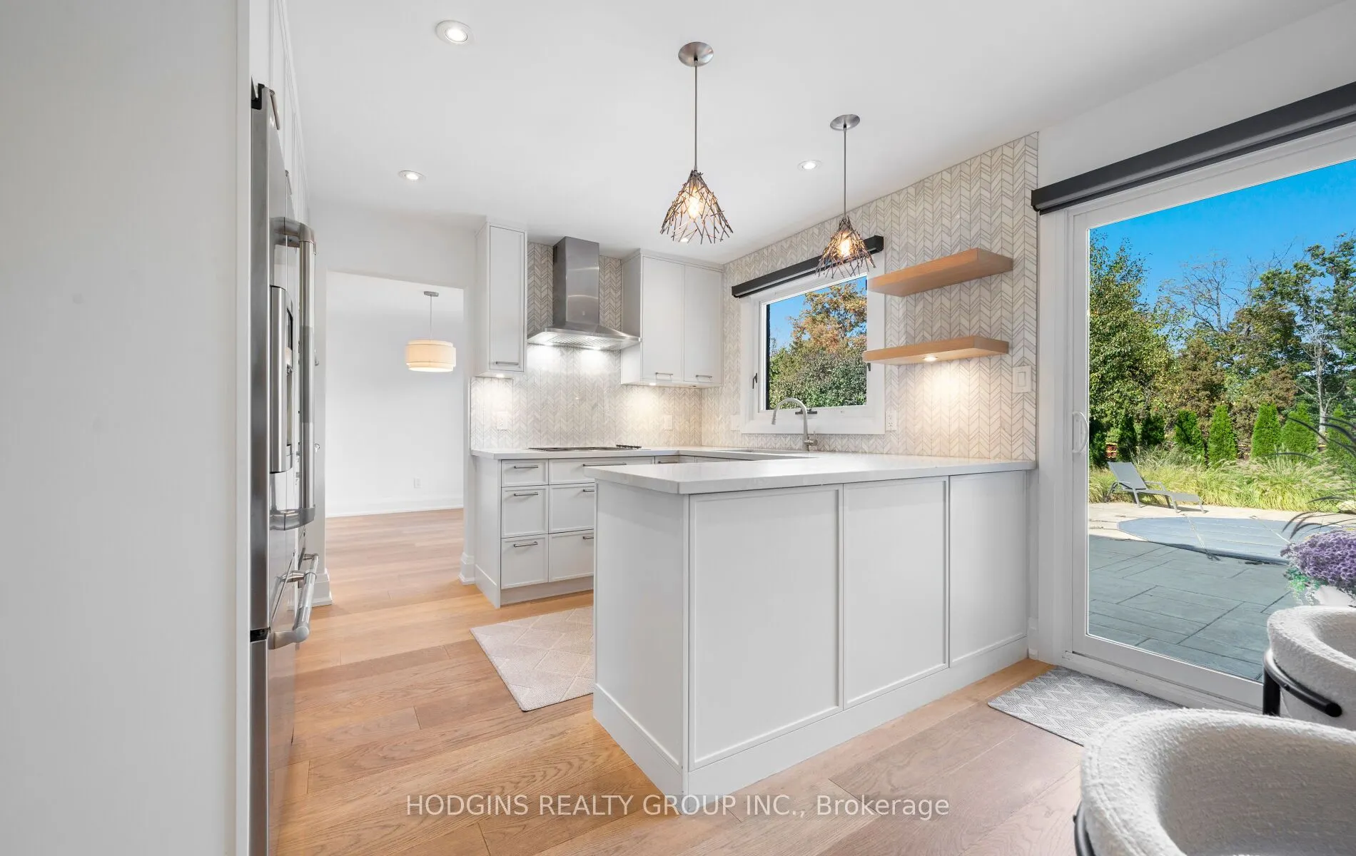 1726 Sherwood Forrest Circle