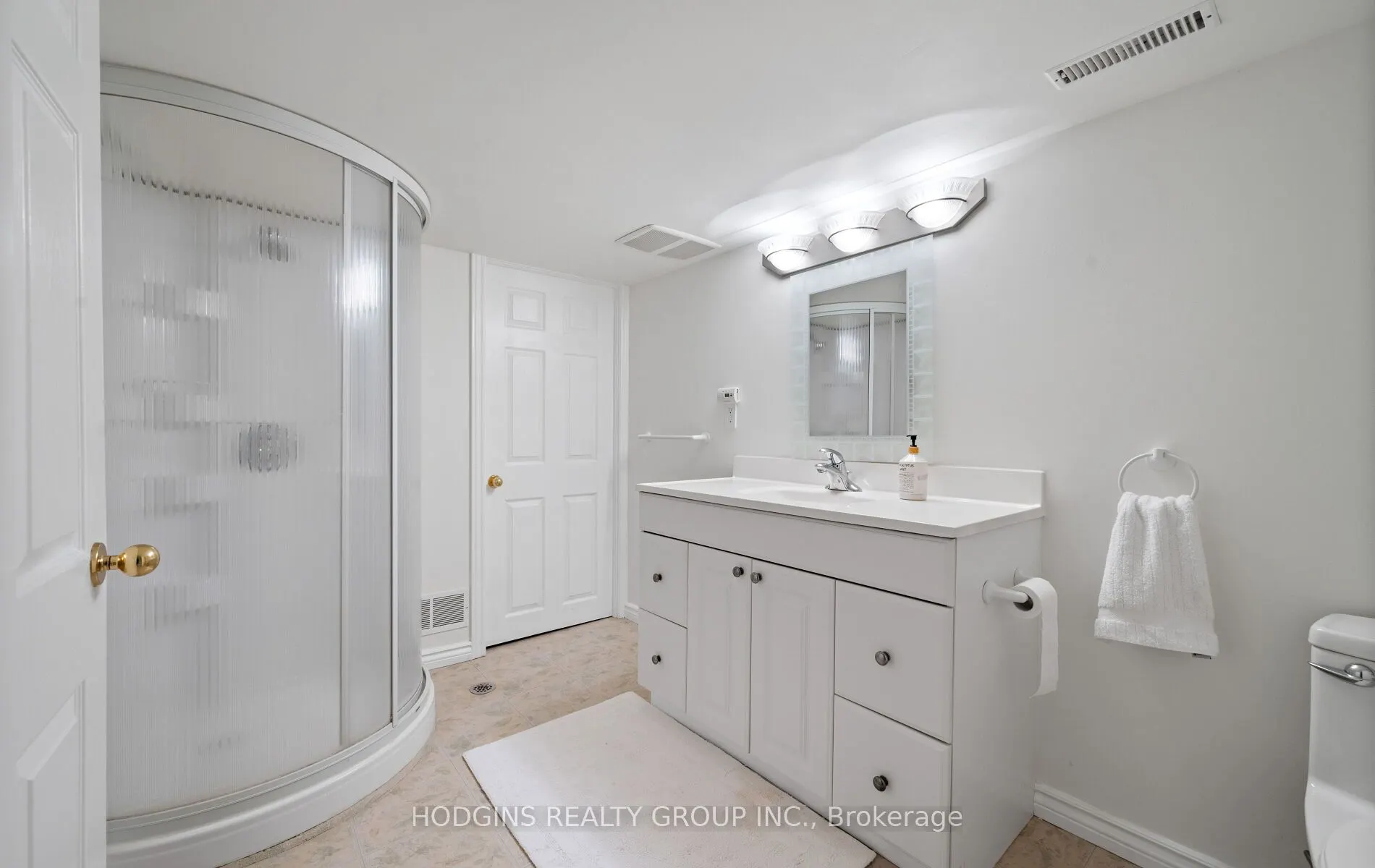 1726 Sherwood Forrest Circle