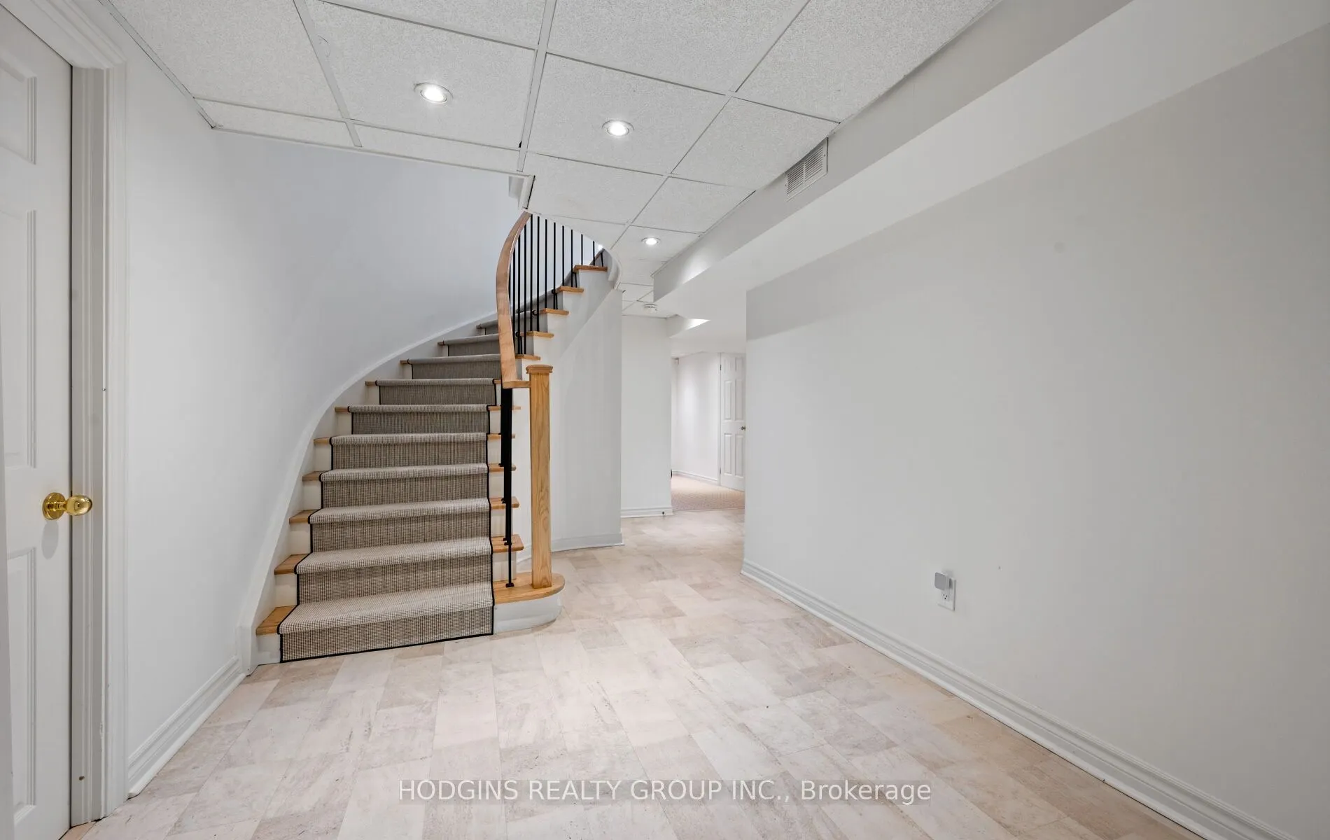 1726 Sherwood Forrest Circle