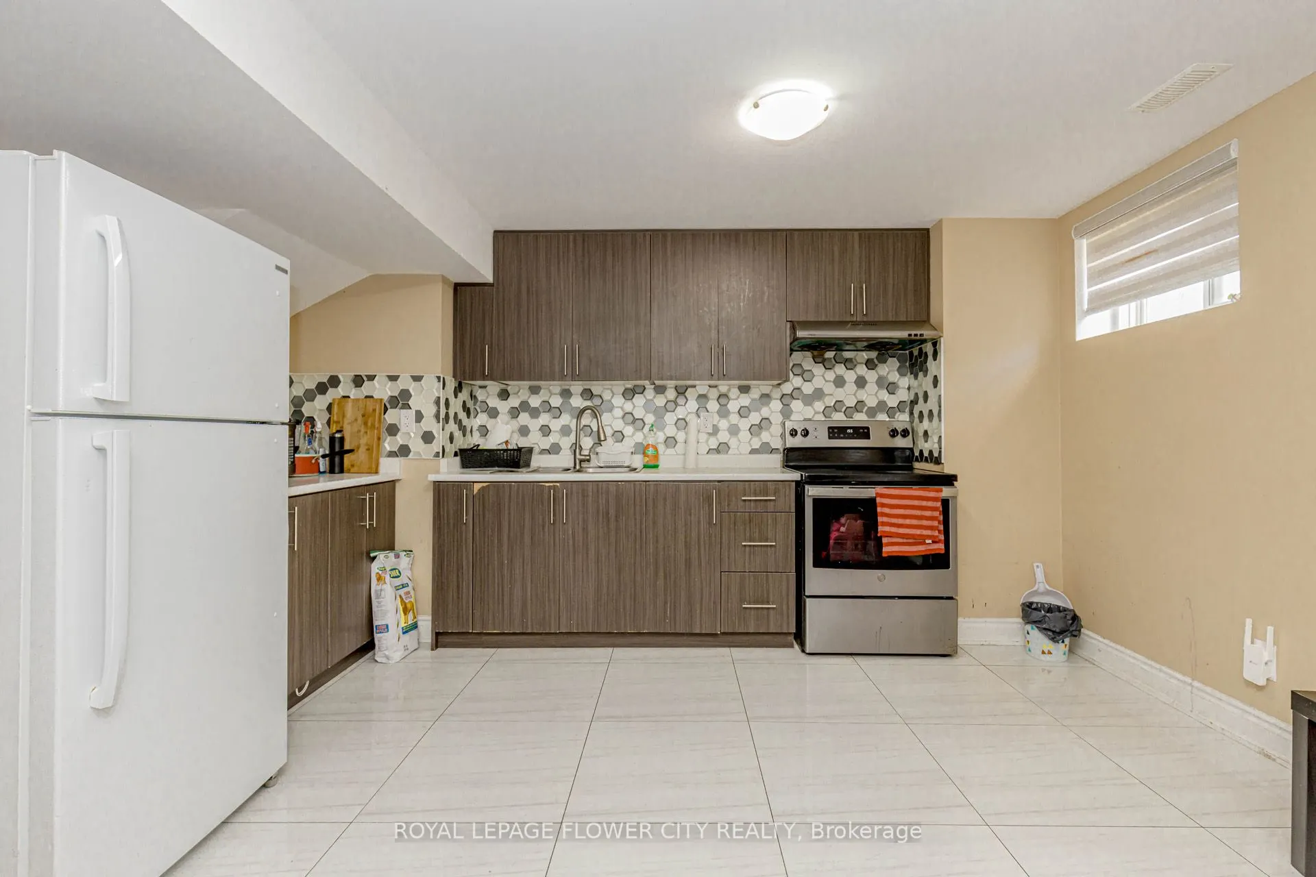 49 Squire Ellis Drive