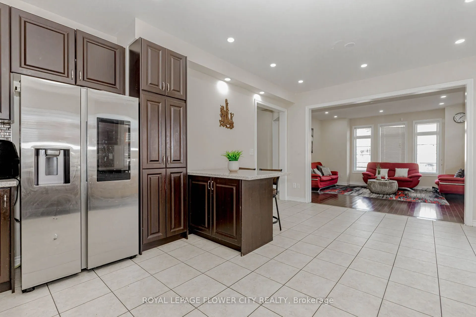 49 Squire Ellis Drive