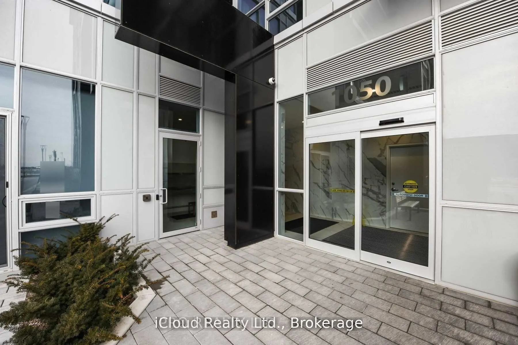 1050 Main Street E, #113