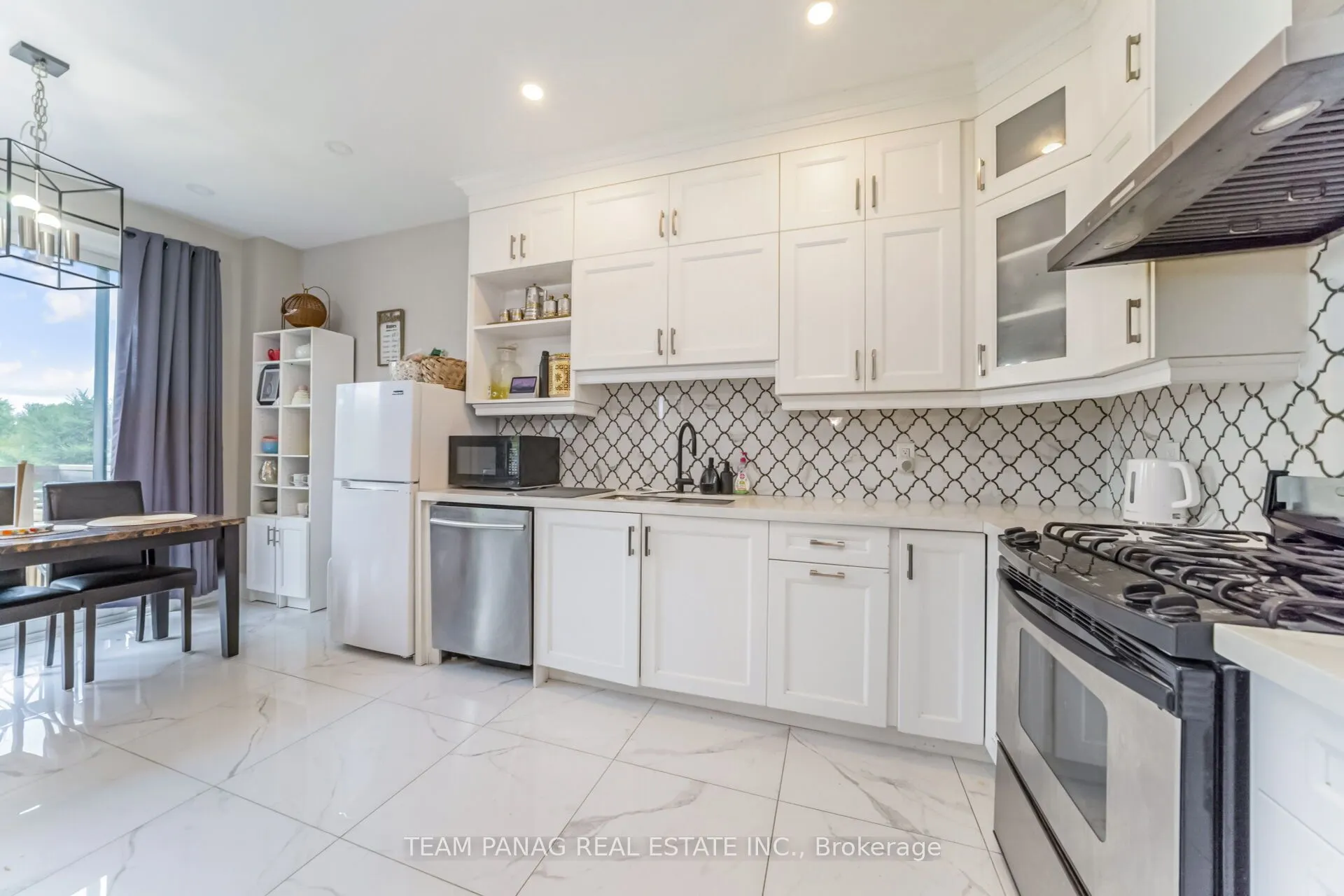 111 Iceland Poppy Trail