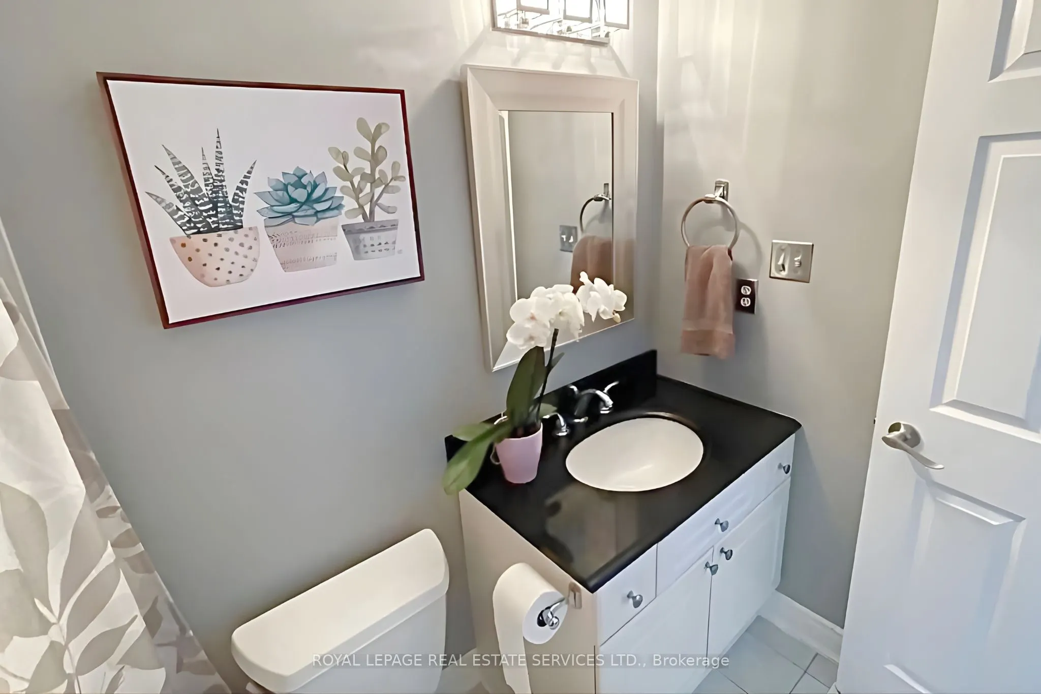 2384 Hollybrook Drive