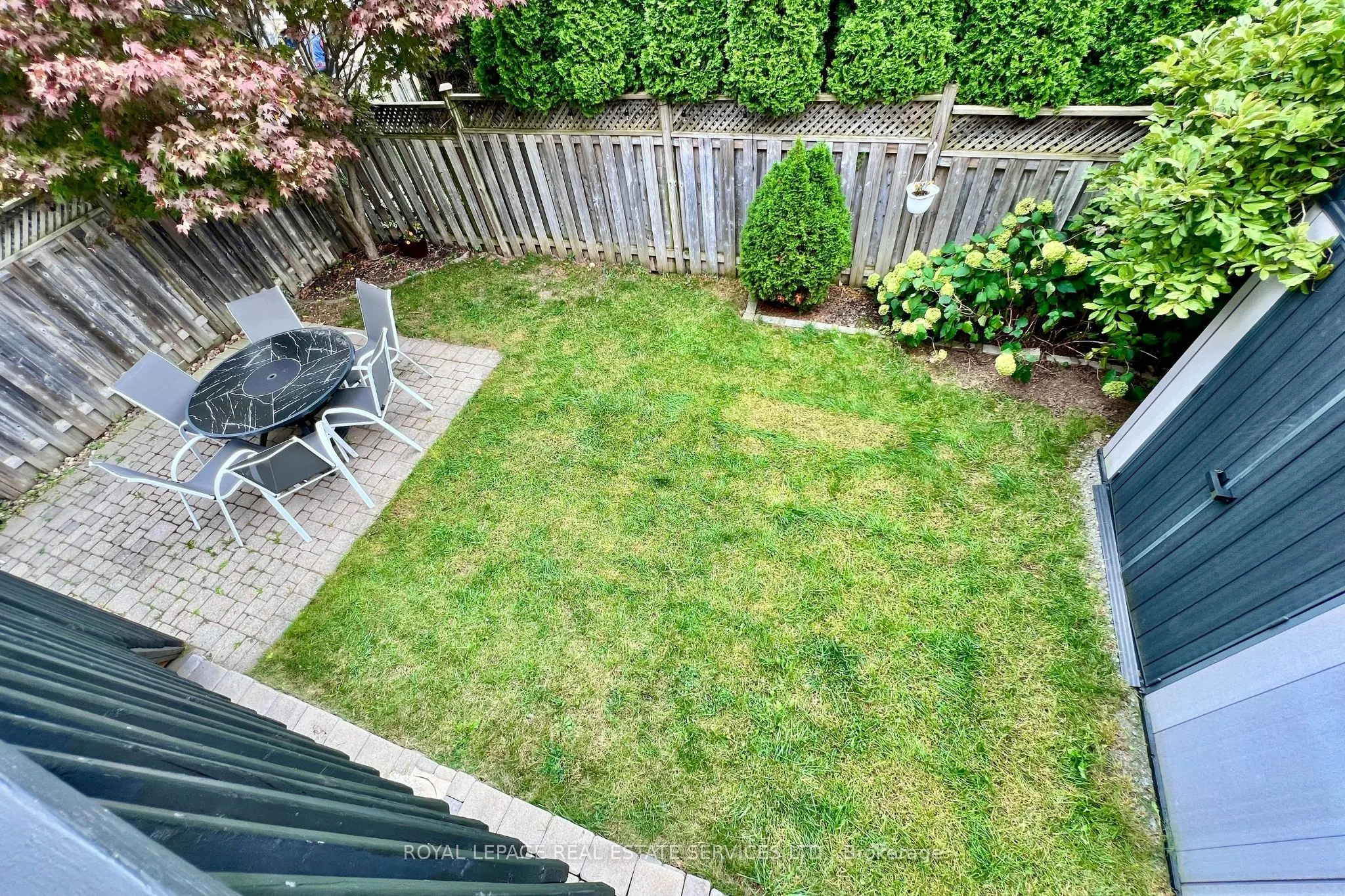 2384 Hollybrook Drive