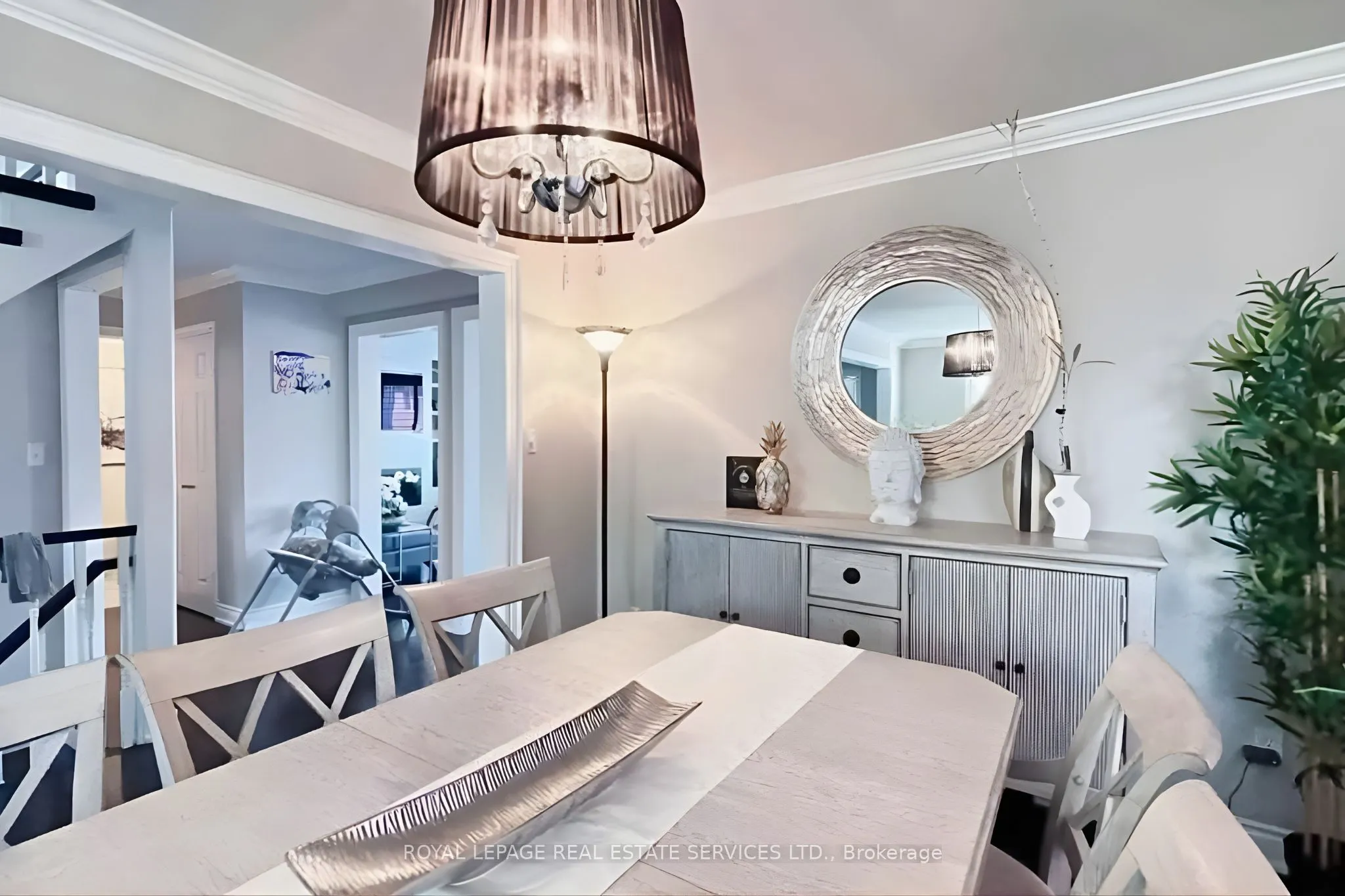 2384 Hollybrook Drive