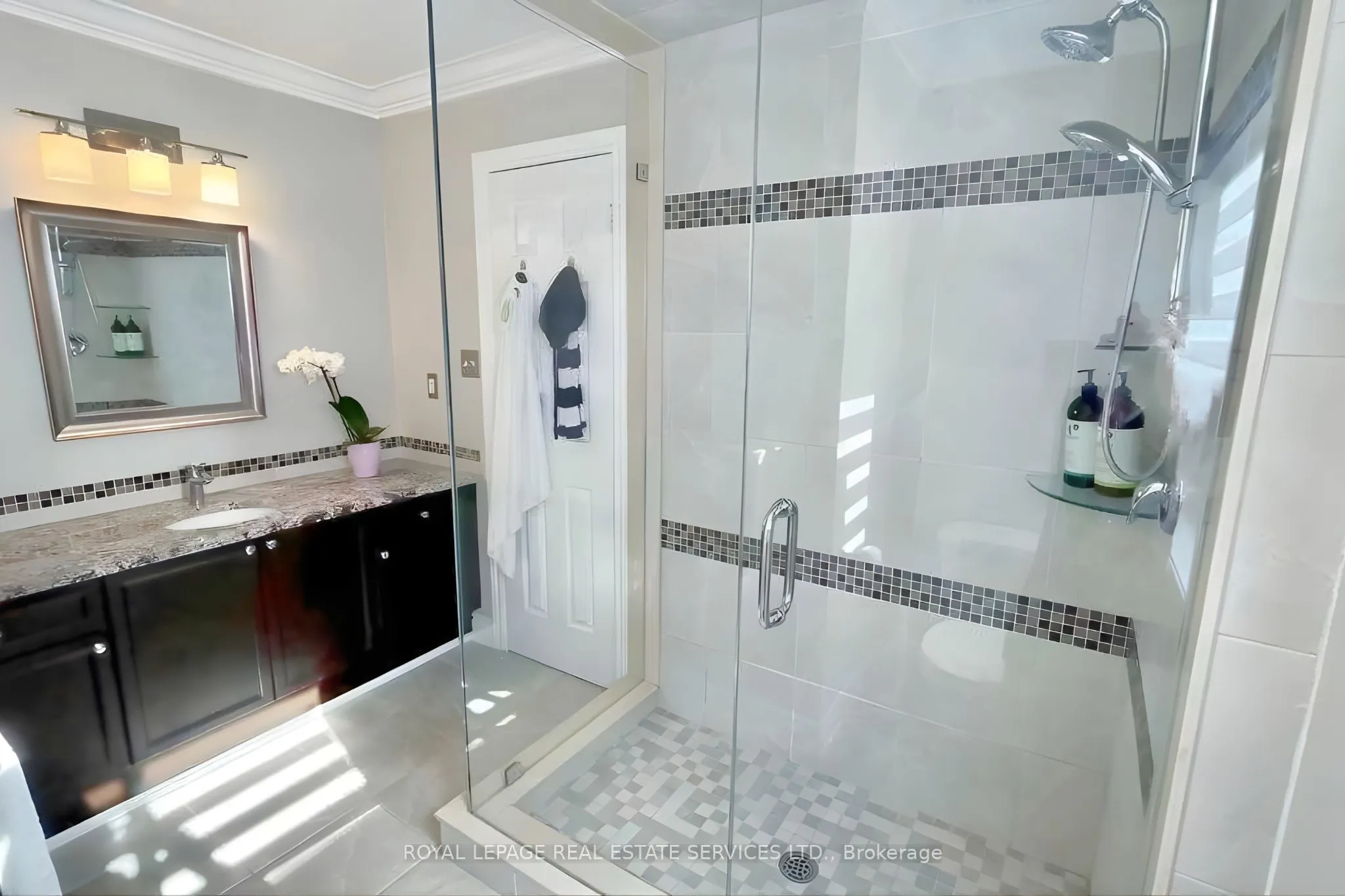 2384 Hollybrook Drive