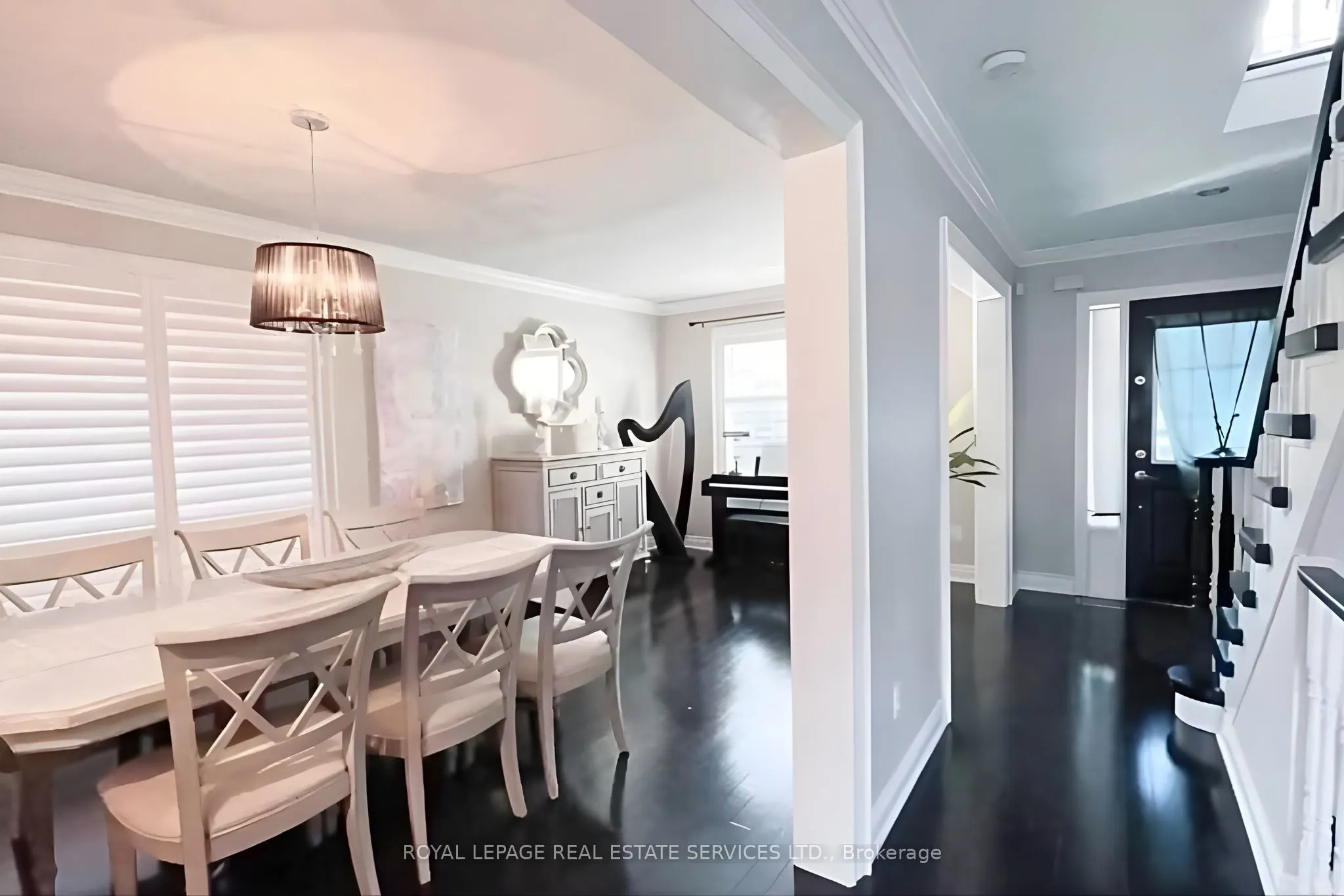 2384 Hollybrook Drive