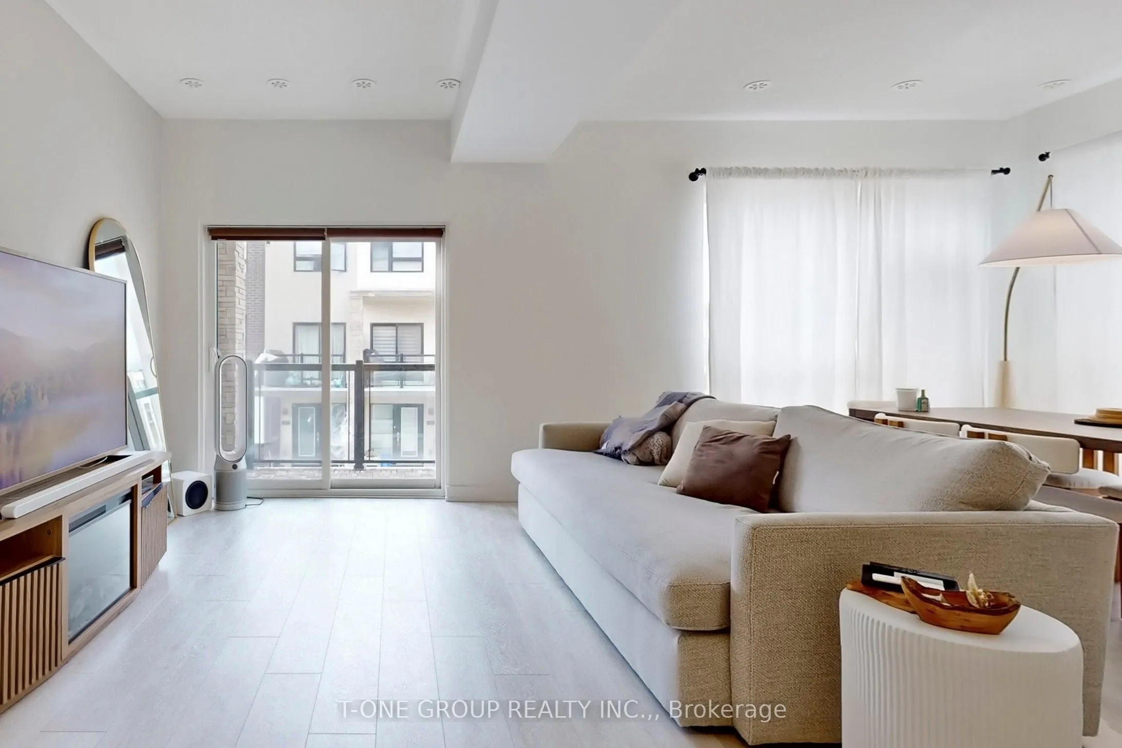 1121 Cooke Boulevard, #42