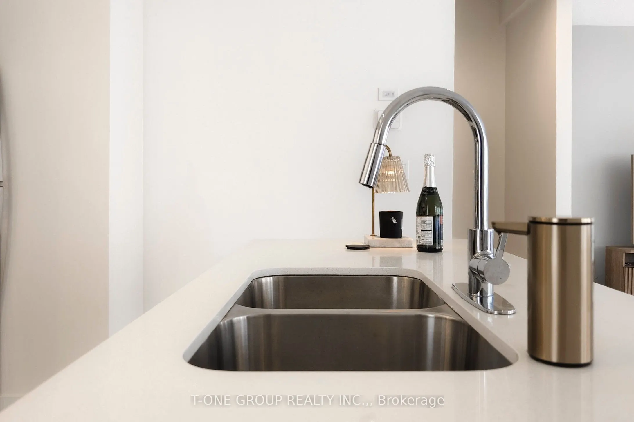 1121 Cooke Boulevard, #42