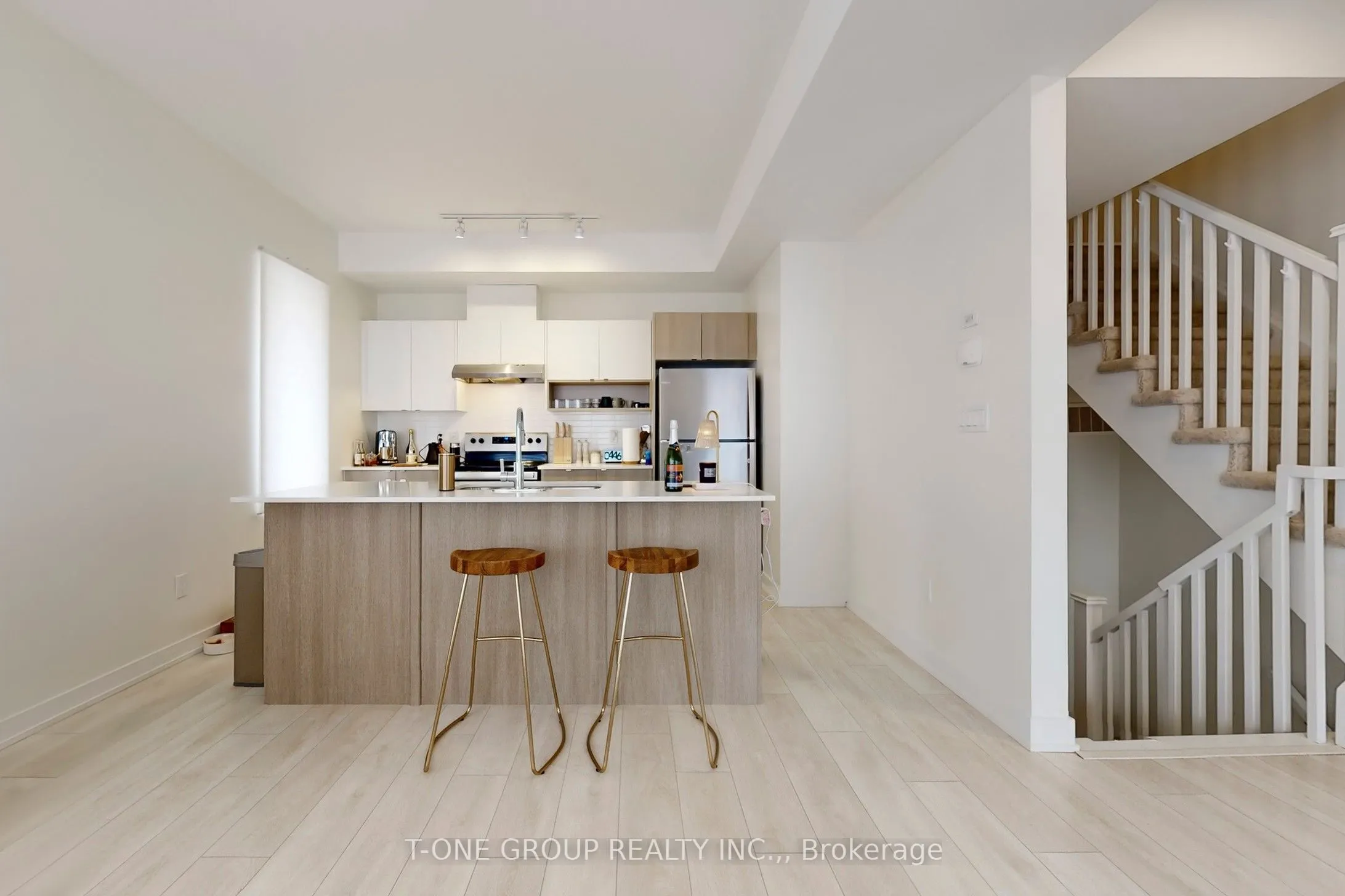 1121 Cooke Boulevard, #42