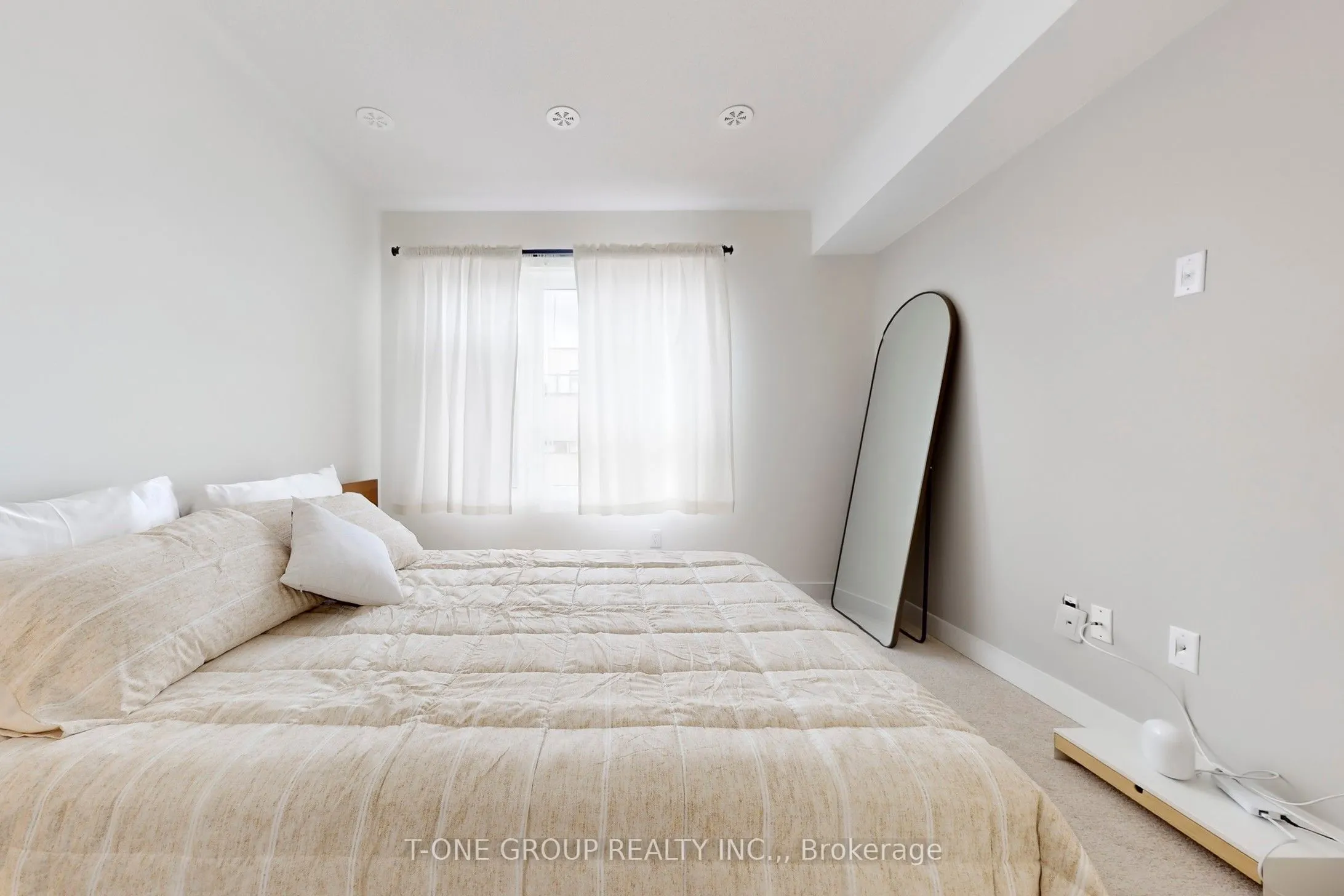 1121 Cooke Boulevard, #42