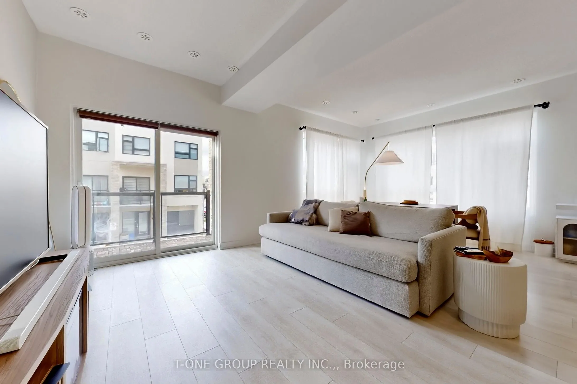 1121 Cooke Boulevard, #42