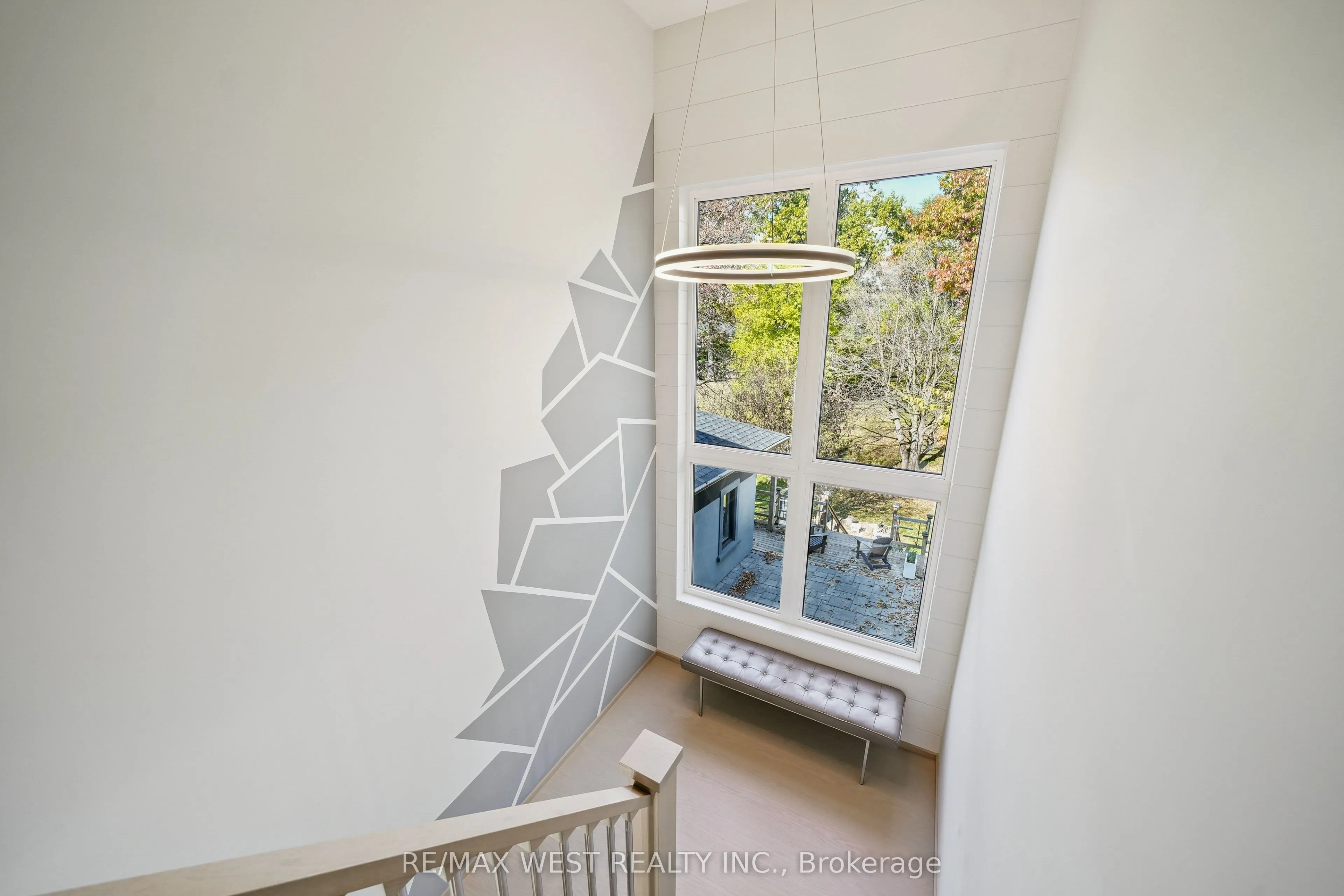 48 Arrowsmith Avenue