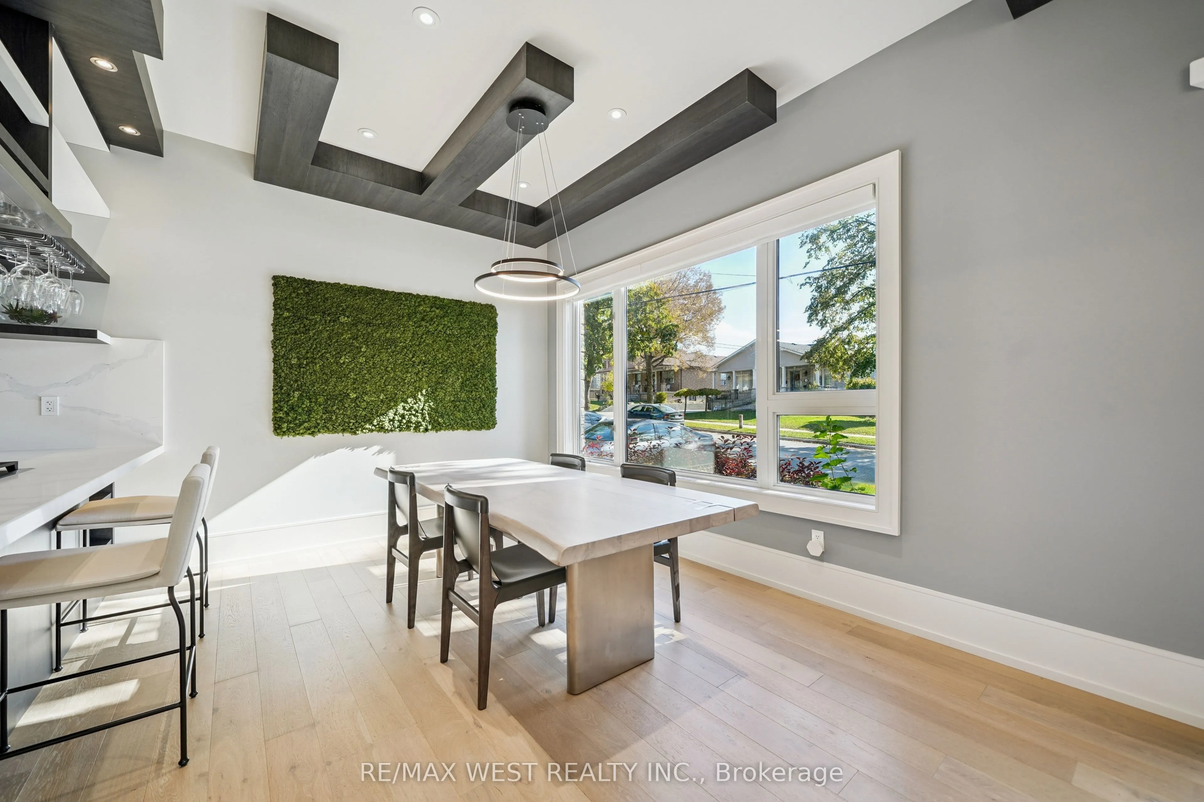 48 Arrowsmith Avenue