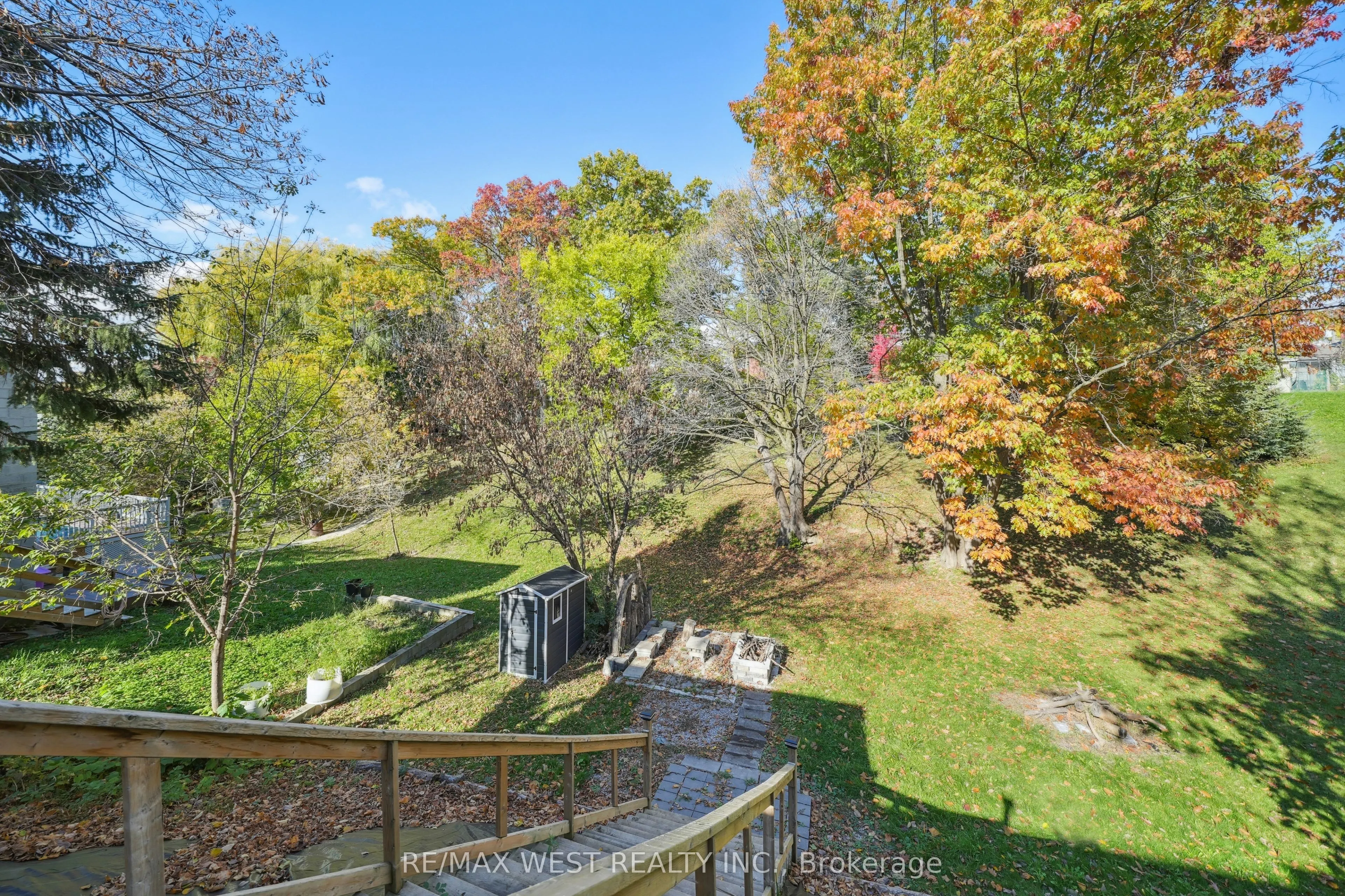 48 Arrowsmith Avenue